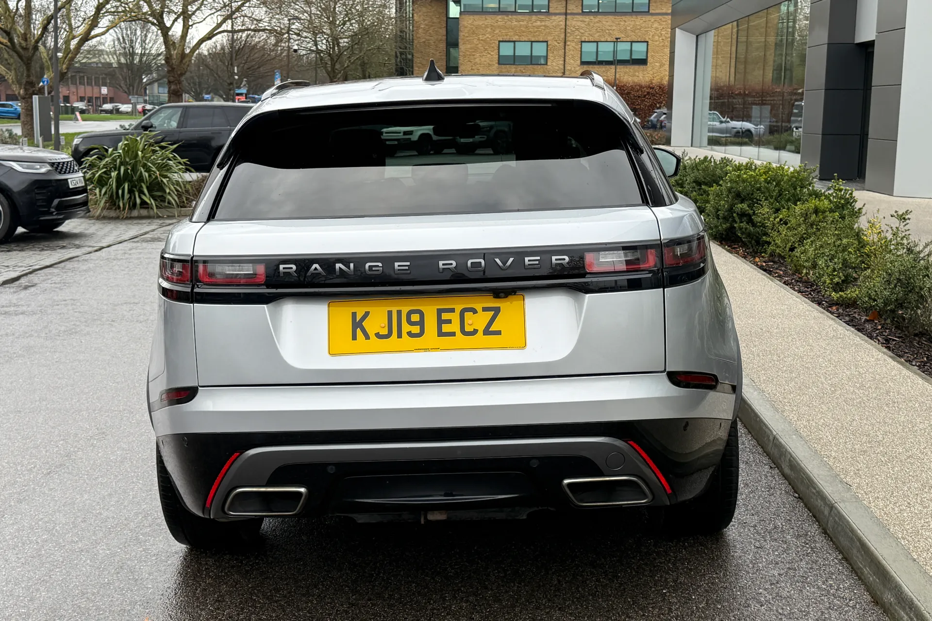 LAND ROVER RANGE ROVER VELAR thumbnail image number 11