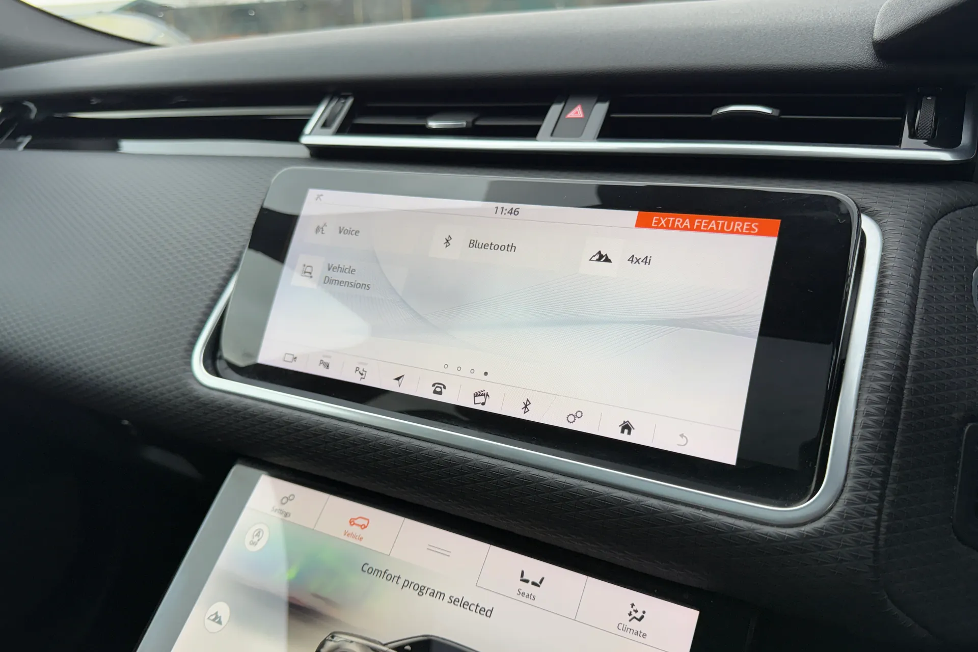 LAND ROVER RANGE ROVER VELAR thumbnail image number 47