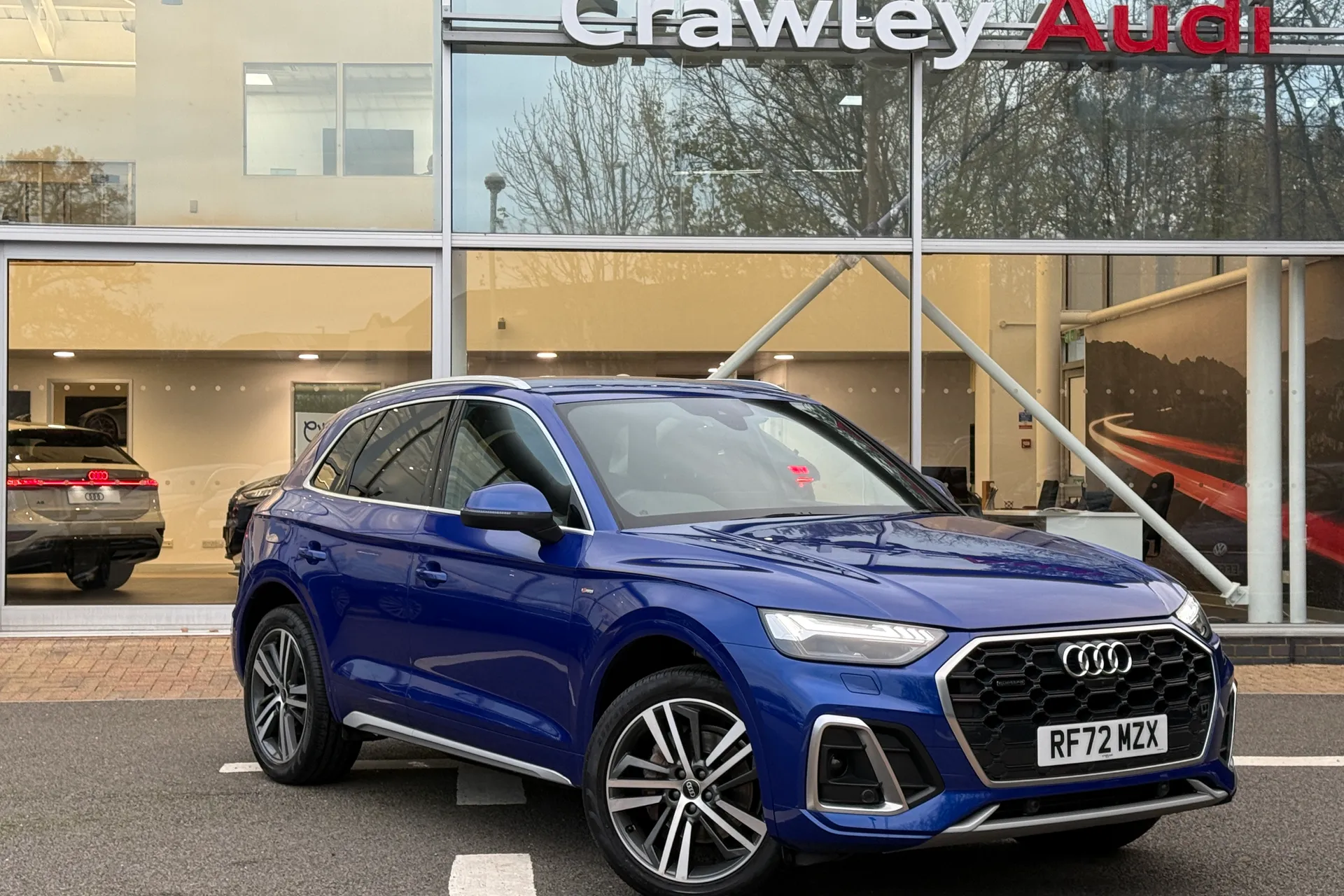 Audi Q5 focused image