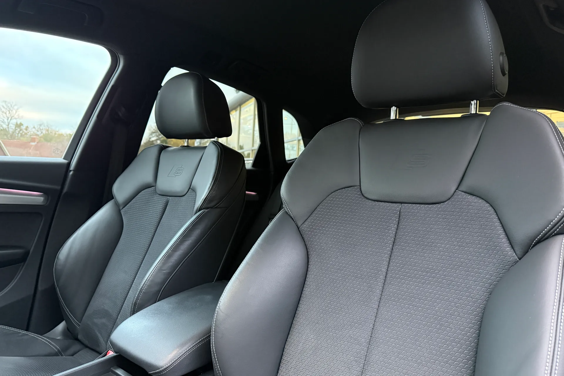 Audi Q5 thumbnail image number 19