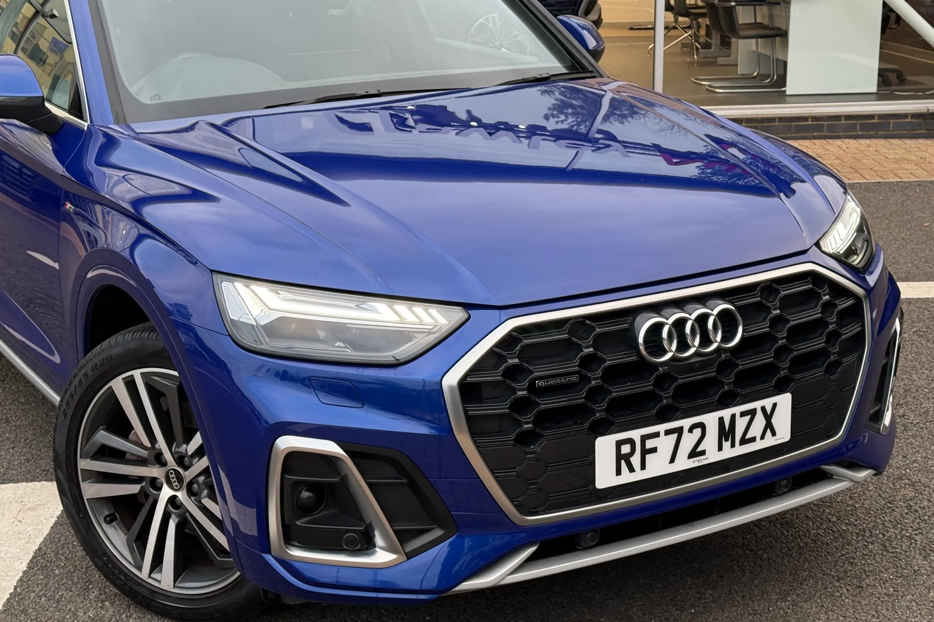 Audi Q5 thumbnail image number 22