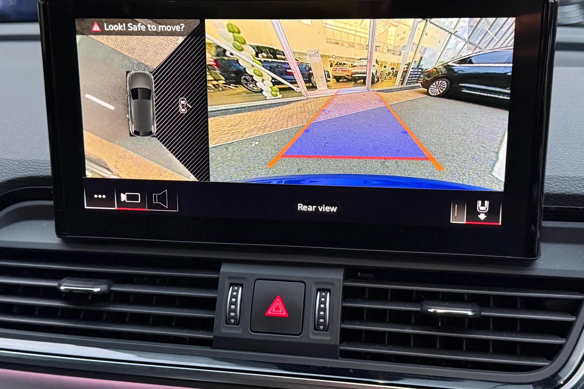 Audi Q5 thumbnail image number 5