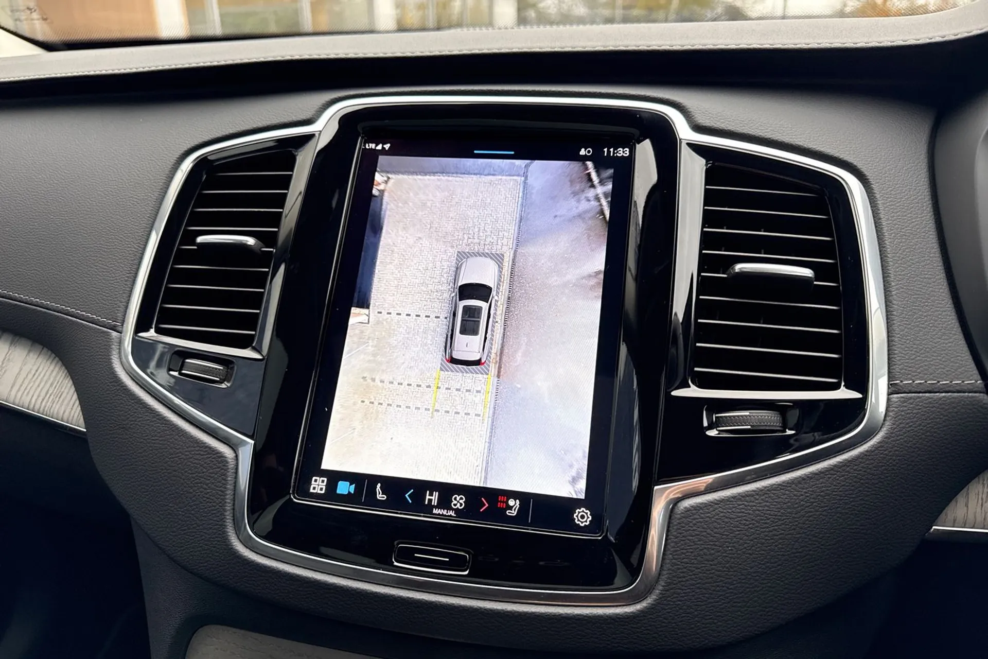 Volvo XC90 thumbnail image number 4