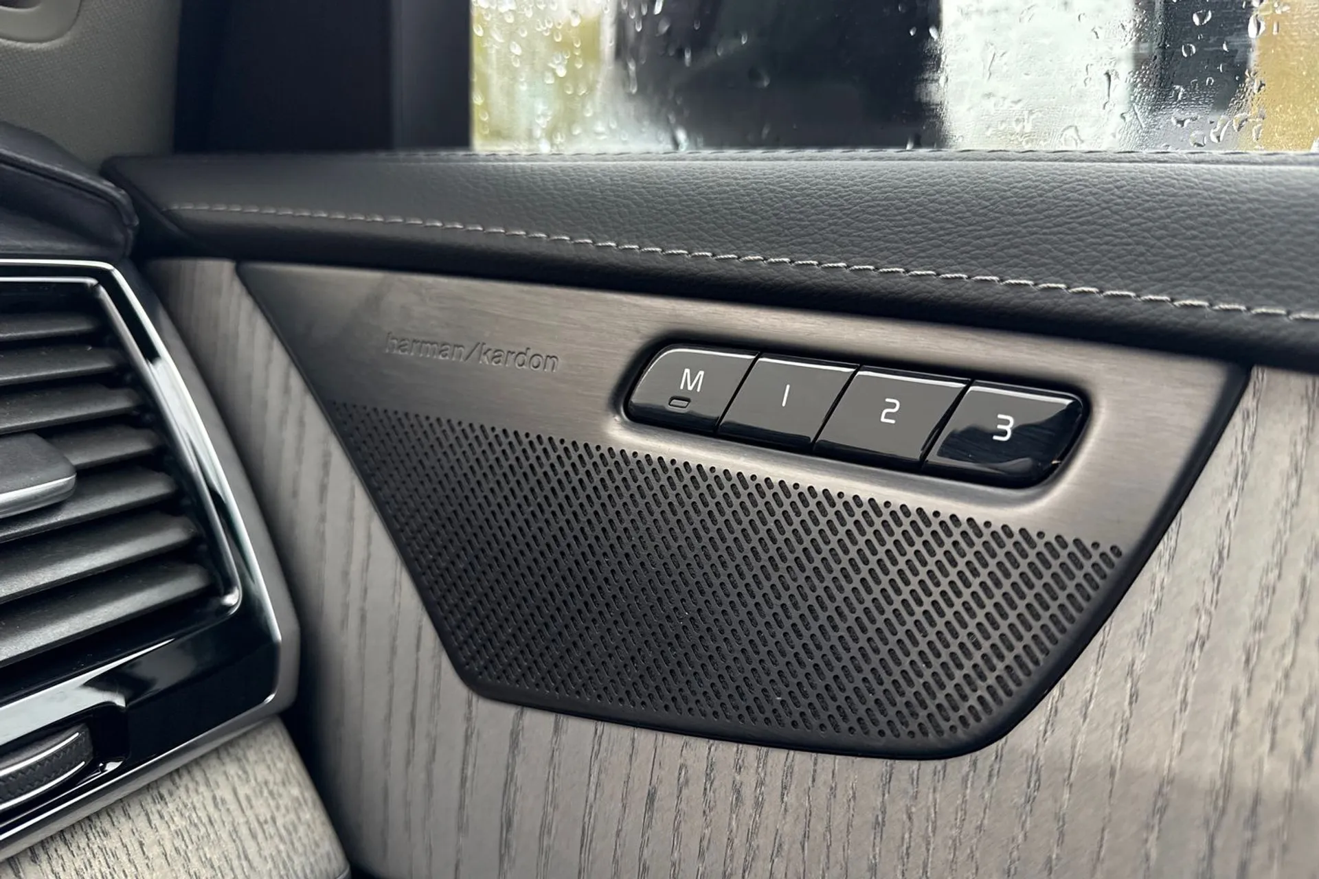 Volvo XC90 thumbnail image number 42