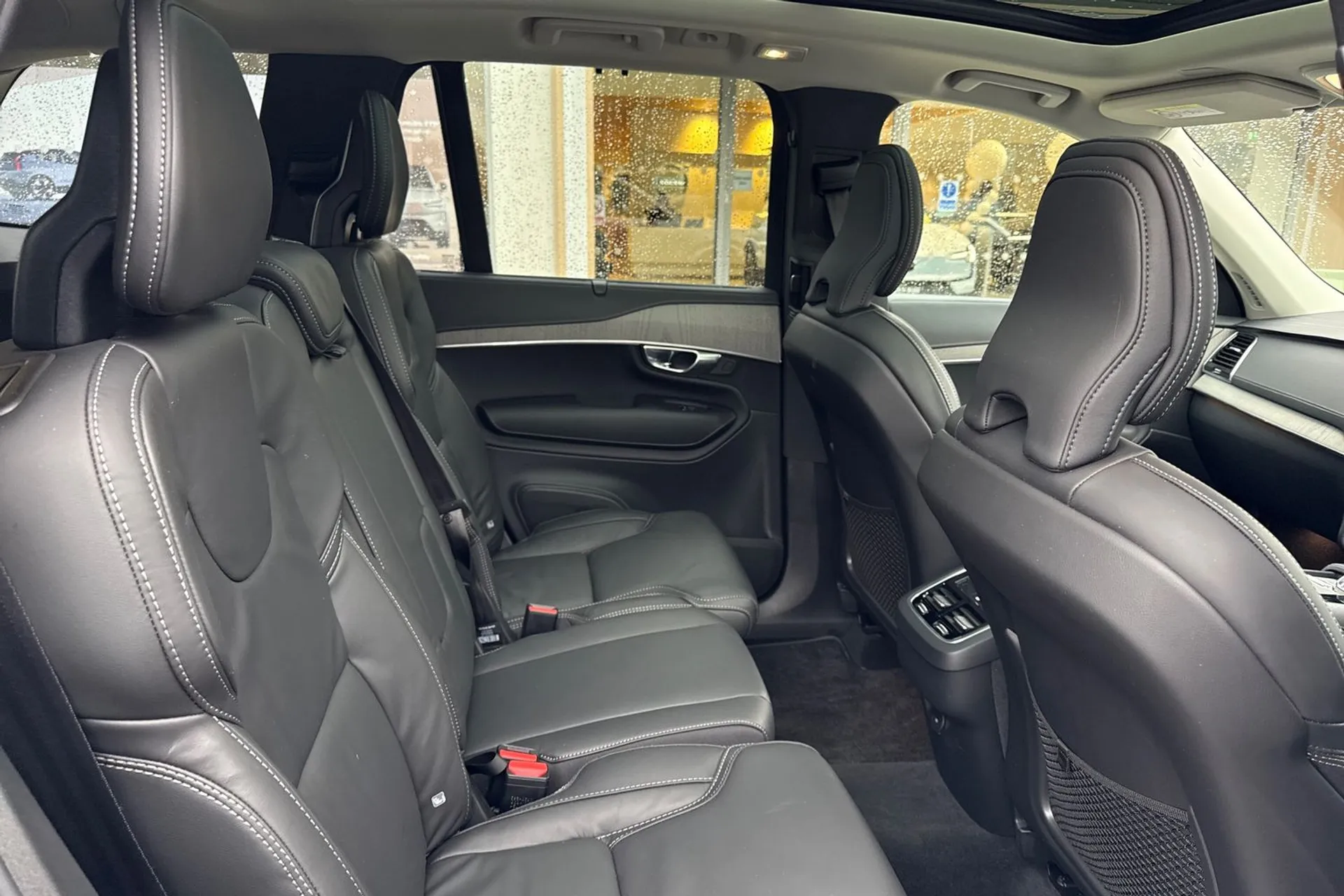 Volvo XC90 thumbnail image number 22