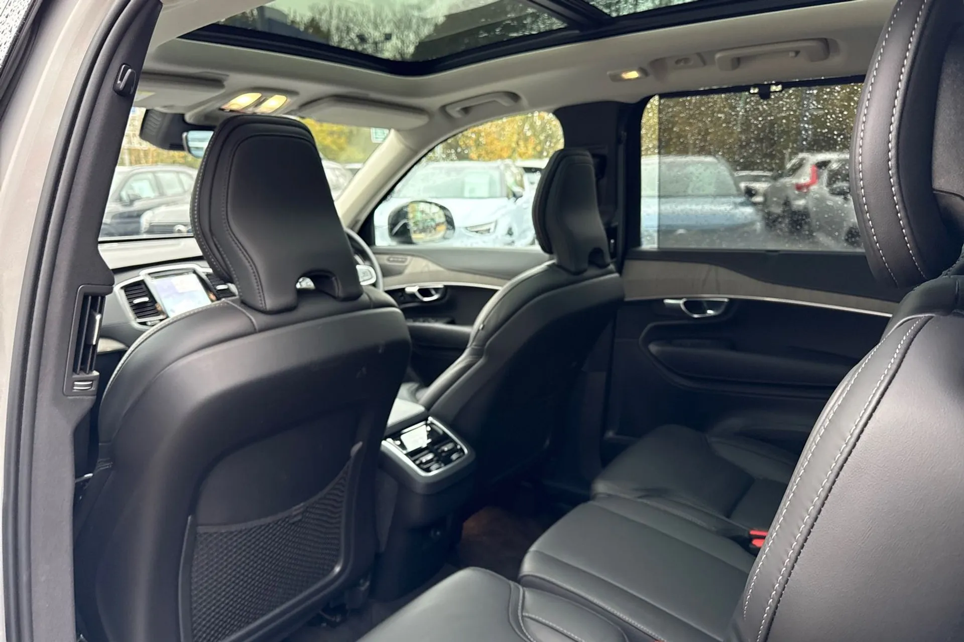 Volvo XC90 thumbnail image number 30