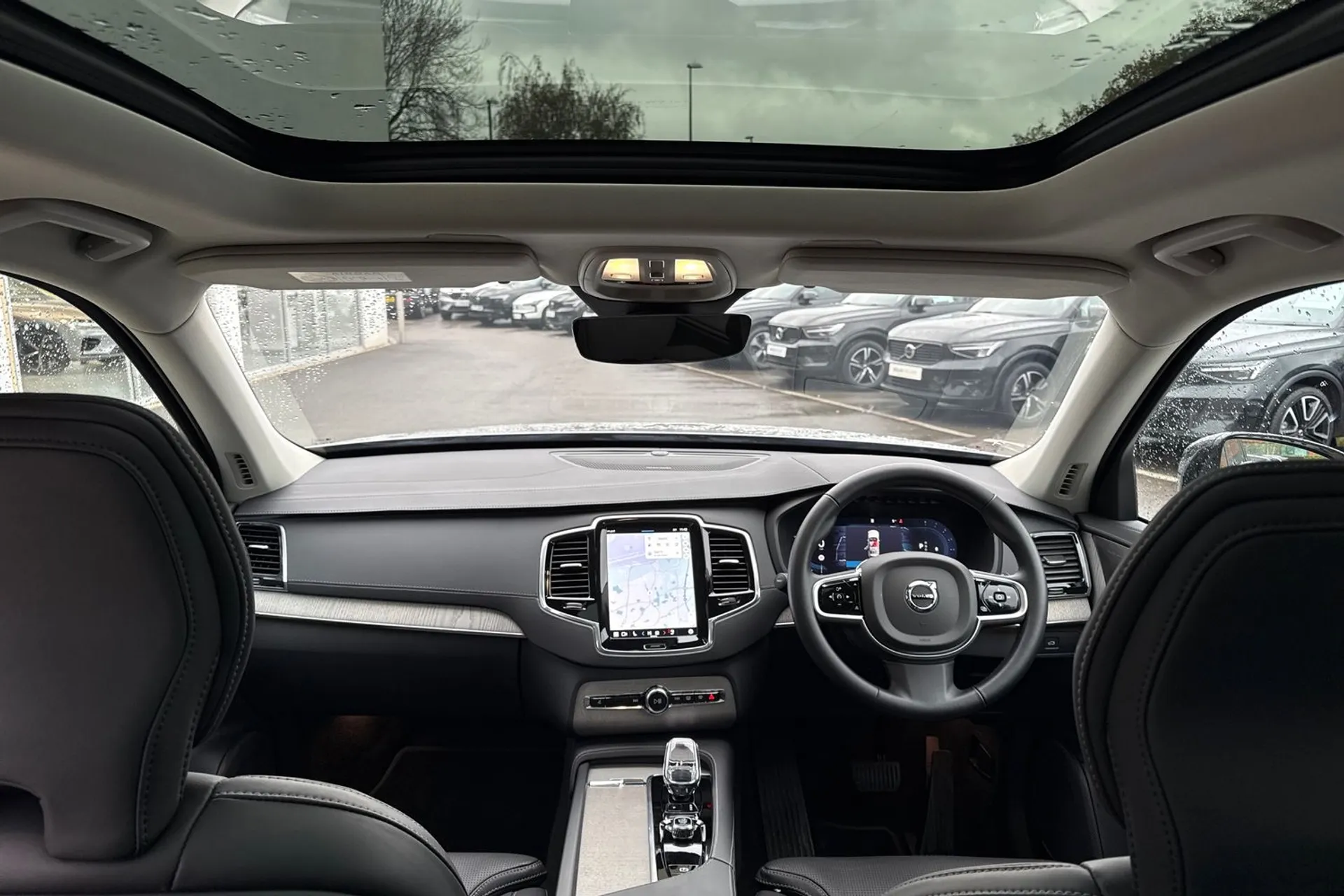 Volvo XC90 thumbnail image number 3