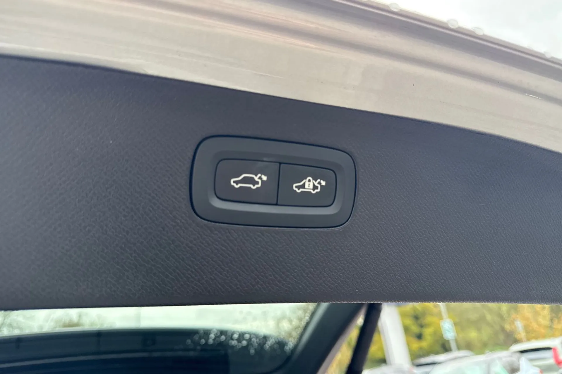 Volvo XC90 thumbnail image number 20