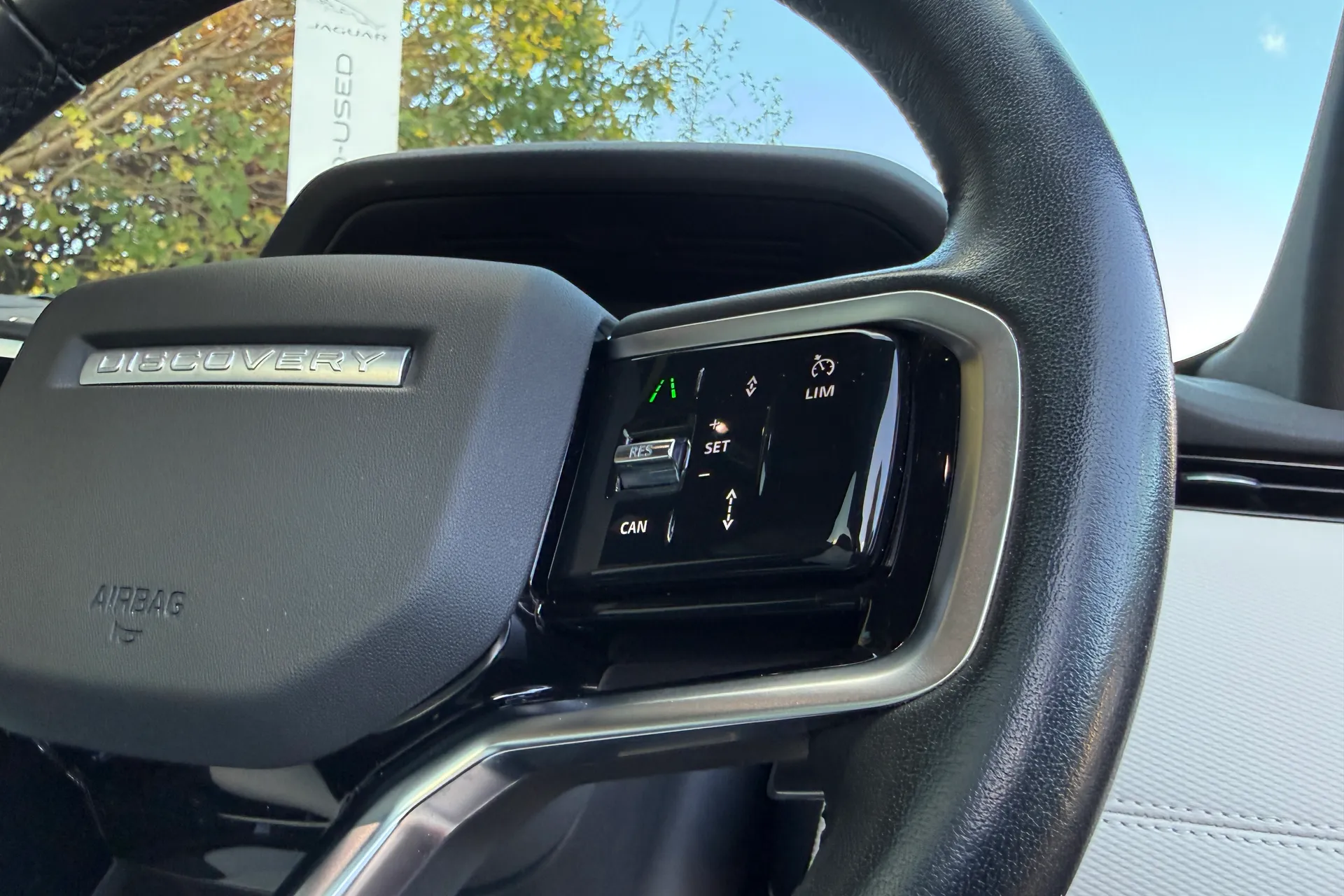 LAND ROVER DISCOVERY SPORT thumbnail image number 43