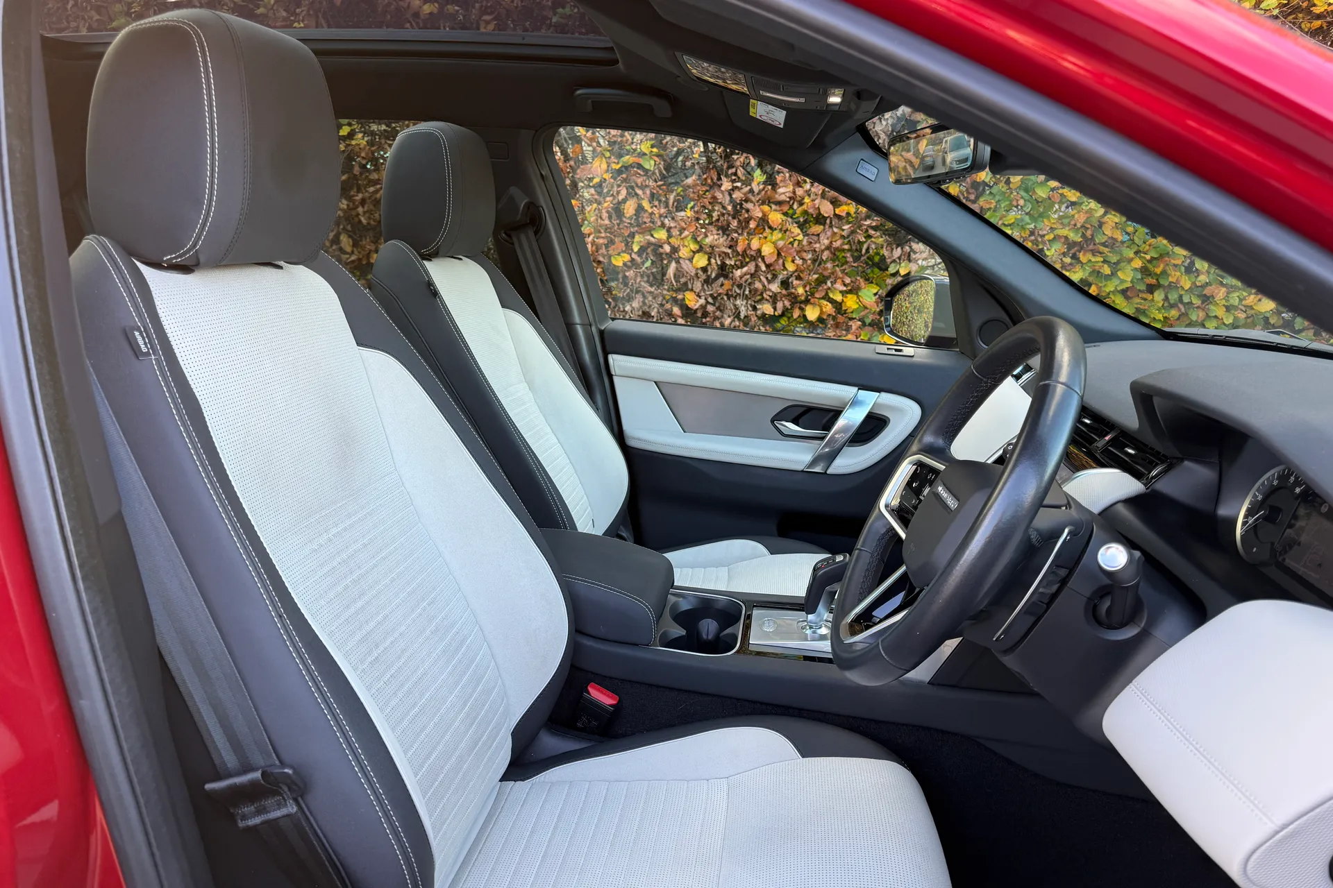 LAND ROVER DISCOVERY SPORT thumbnail image number 36