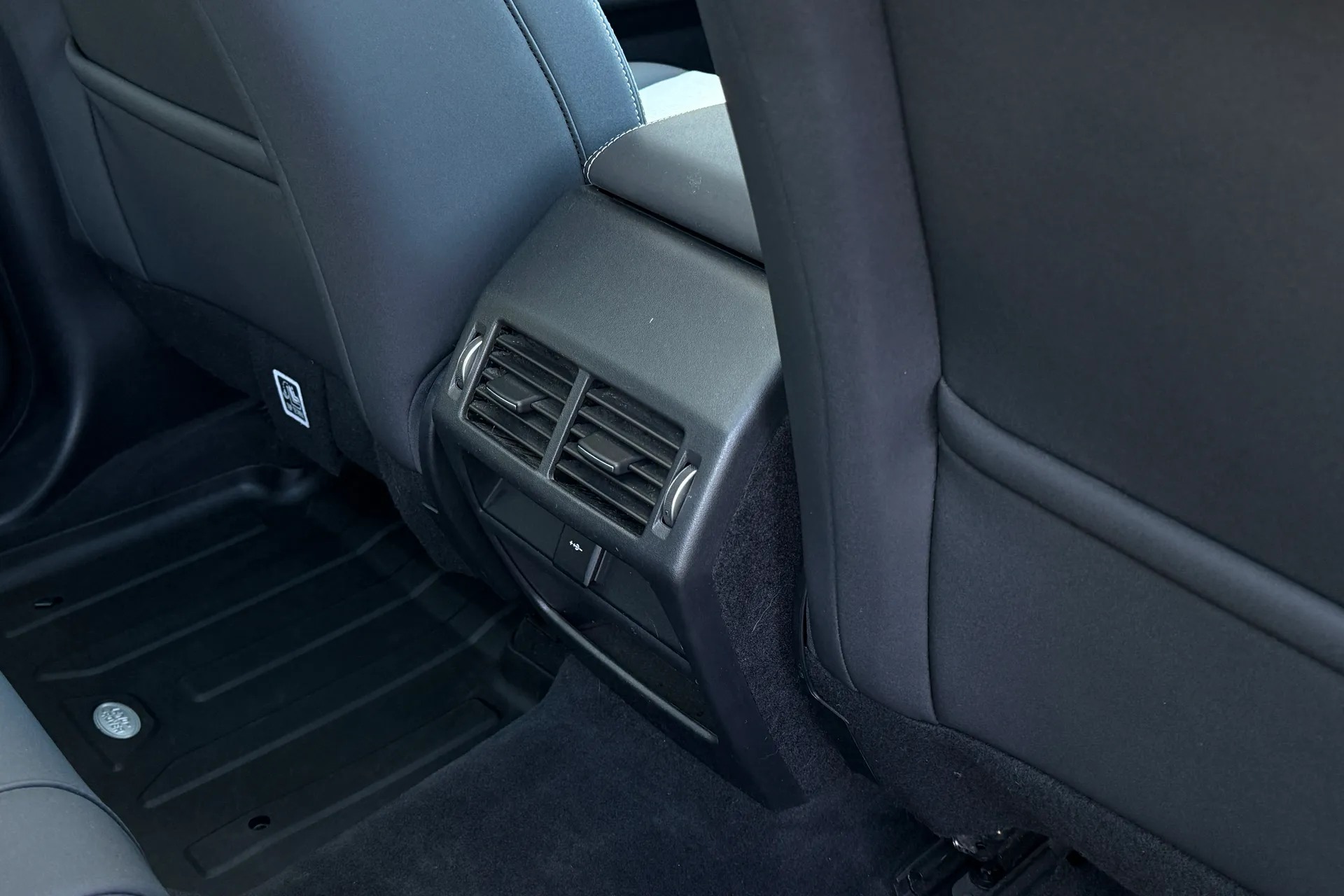 LAND ROVER DISCOVERY SPORT thumbnail image number 33