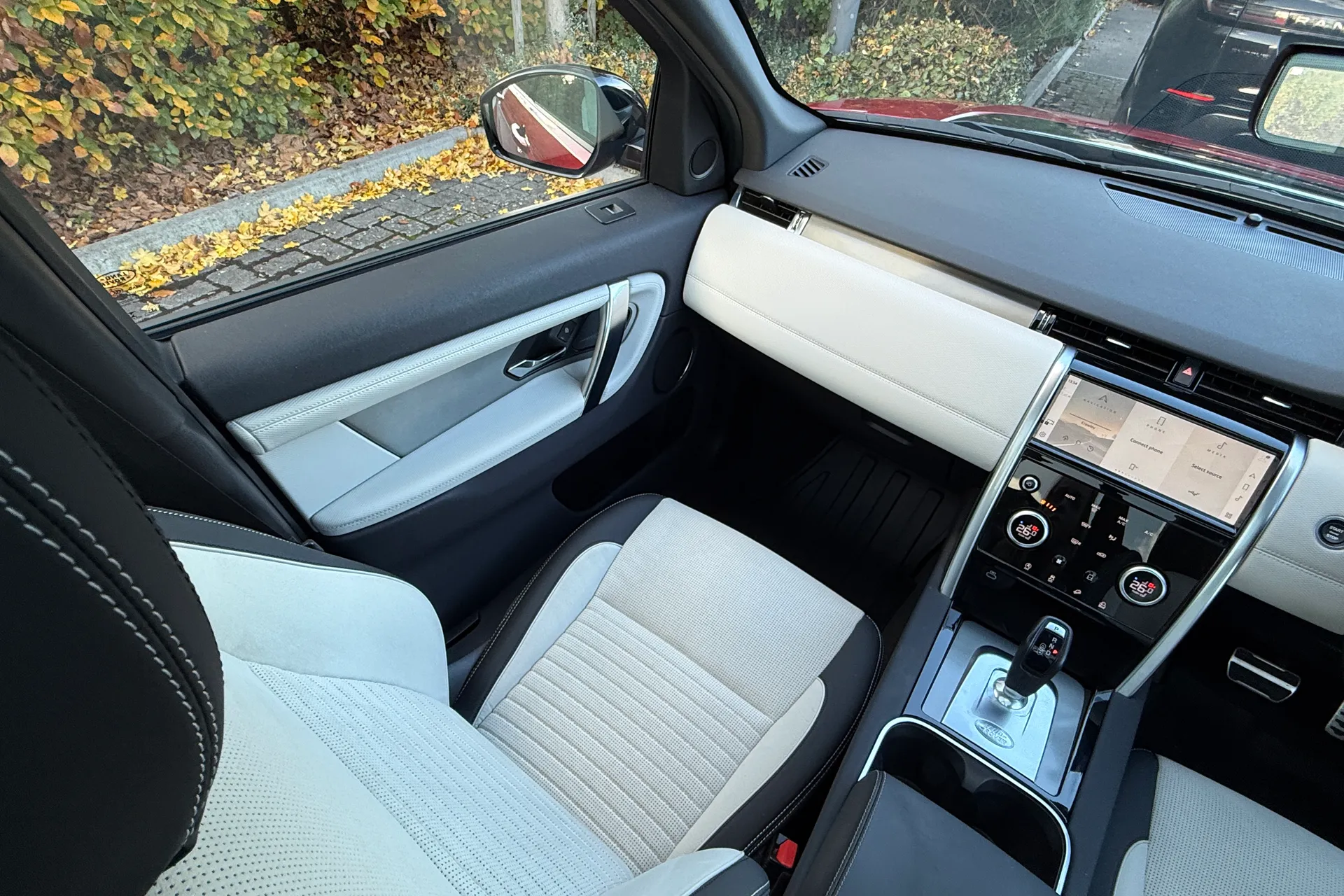 LAND ROVER DISCOVERY SPORT thumbnail image number 19