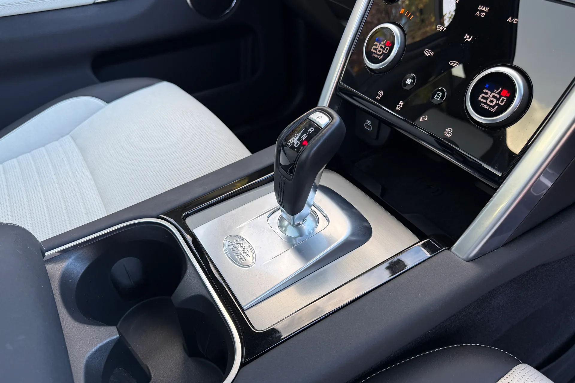 LAND ROVER DISCOVERY SPORT thumbnail image number 20