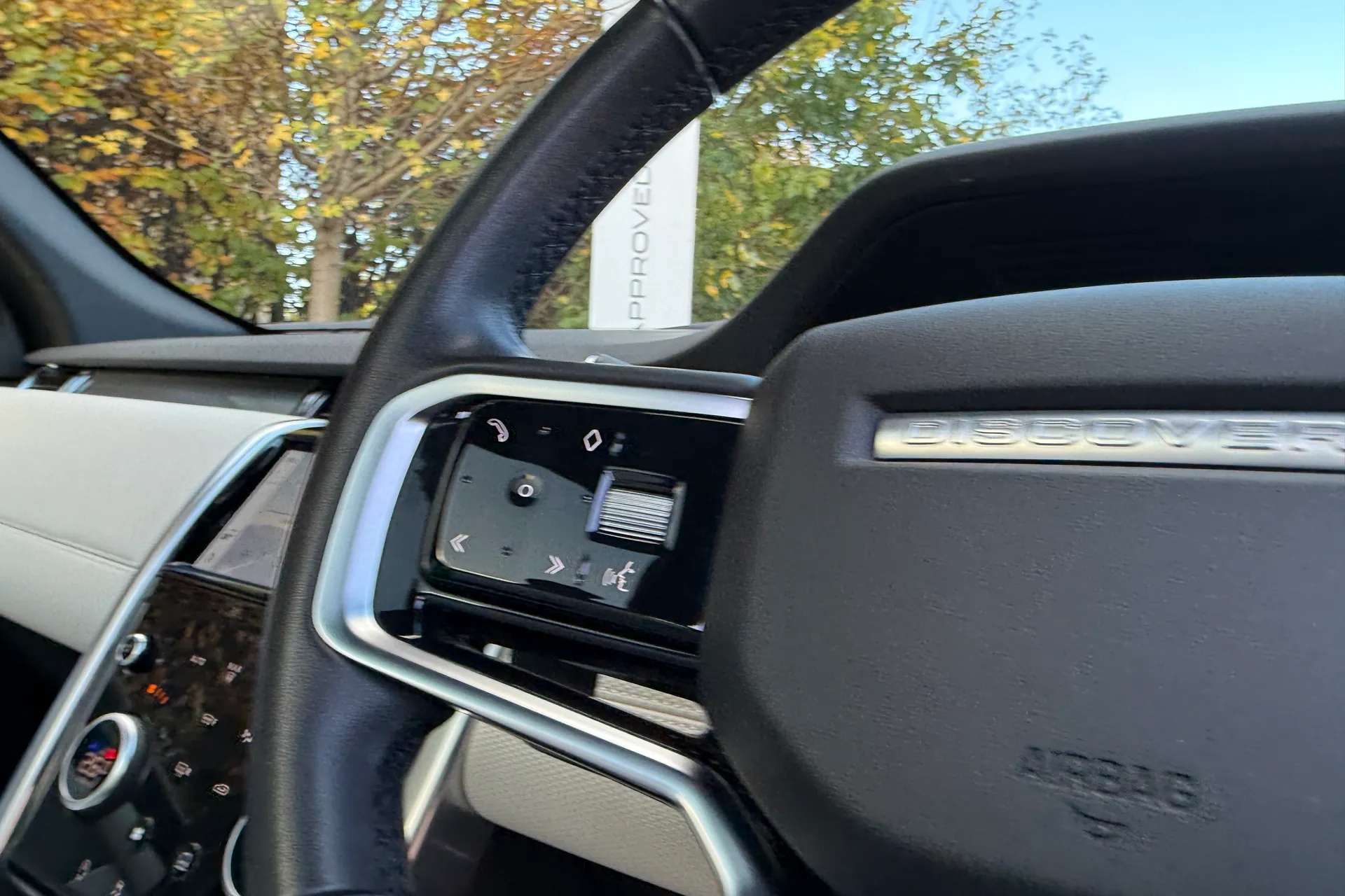 LAND ROVER DISCOVERY SPORT thumbnail image number 42