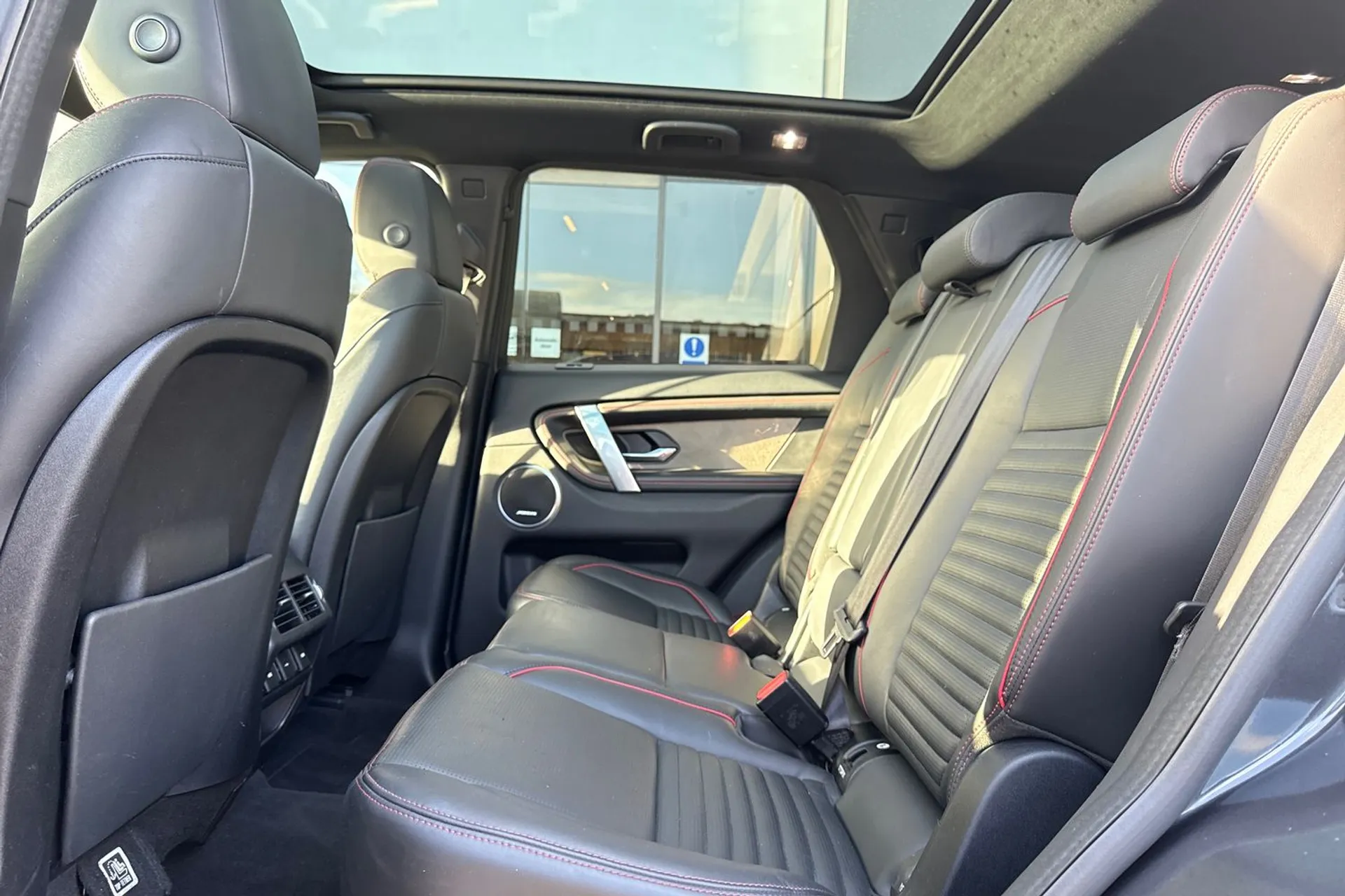 LAND ROVER DISCOVERY SPORT thumbnail image number 56