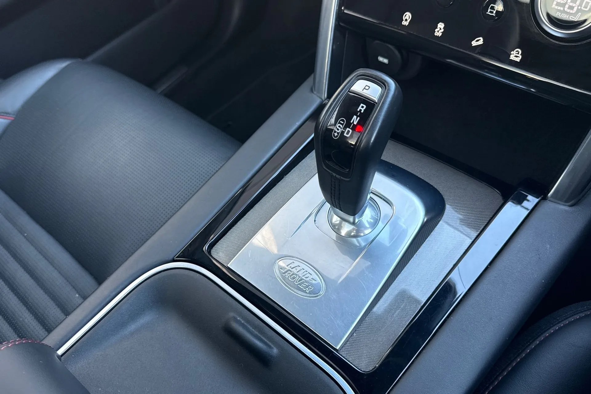 LAND ROVER DISCOVERY SPORT thumbnail image number 58