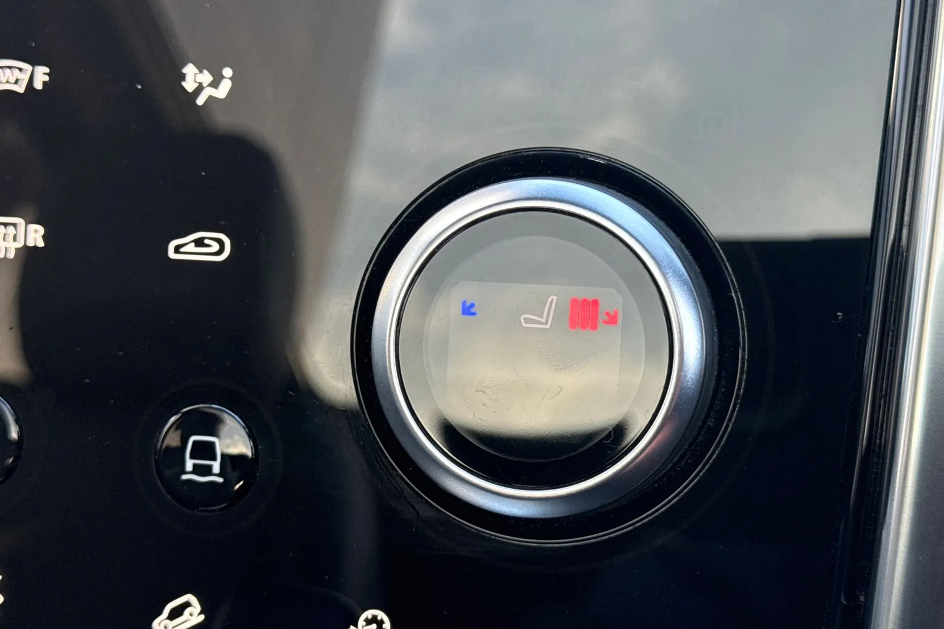 LAND ROVER DISCOVERY SPORT thumbnail image number 19