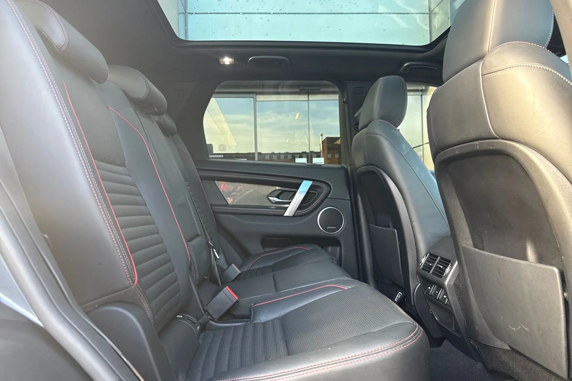 LAND ROVER DISCOVERY SPORT thumbnail image number 36