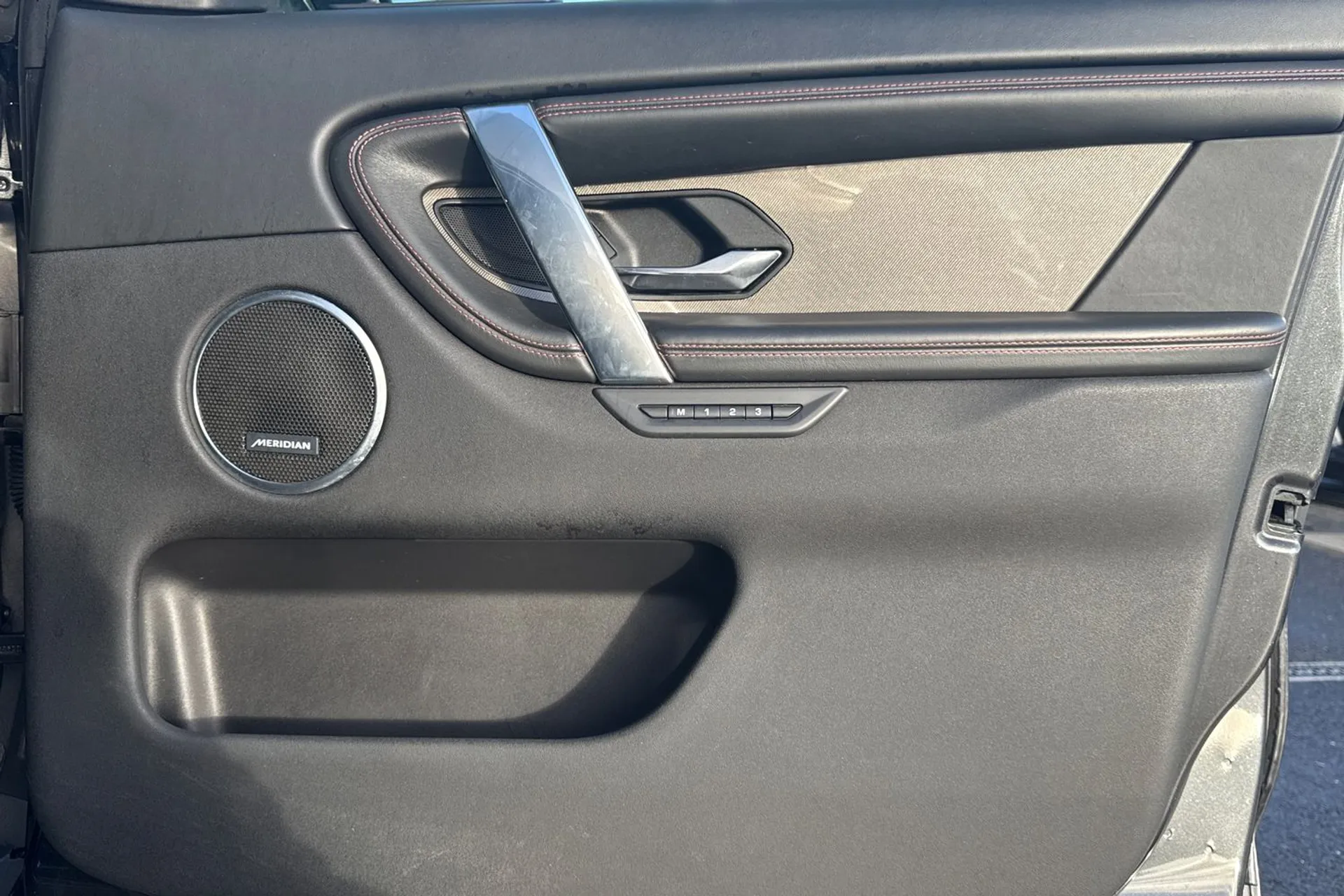 LAND ROVER DISCOVERY SPORT thumbnail image number 20