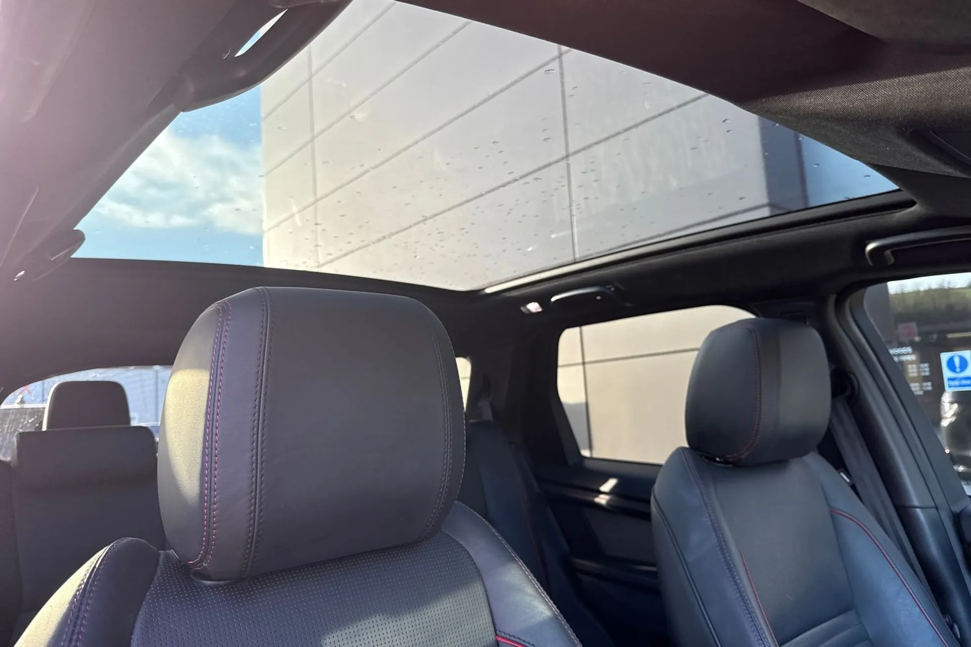 LAND ROVER DISCOVERY SPORT thumbnail image number 10