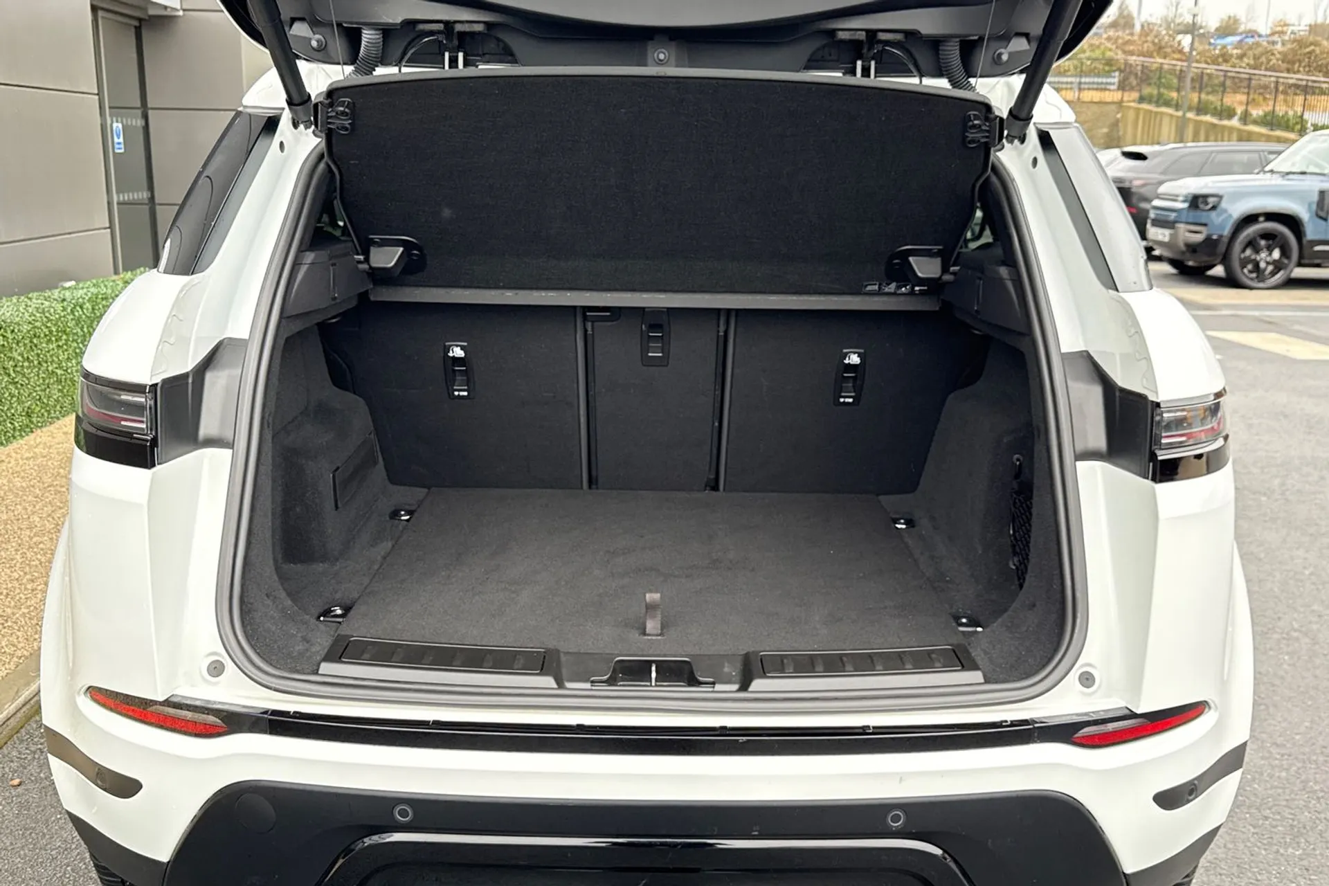 LAND ROVER RANGE ROVER EVOQUE thumbnail image number 30