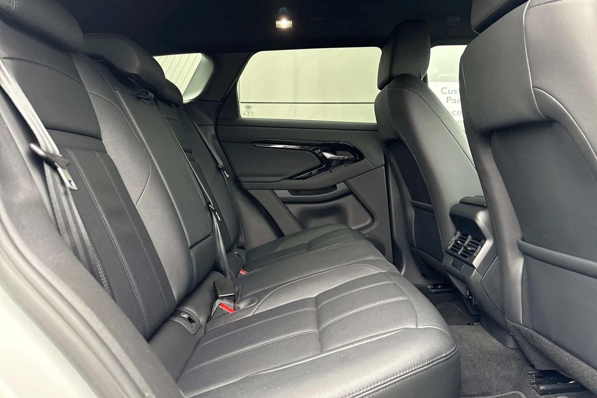 LAND ROVER RANGE ROVER EVOQUE thumbnail image number 21