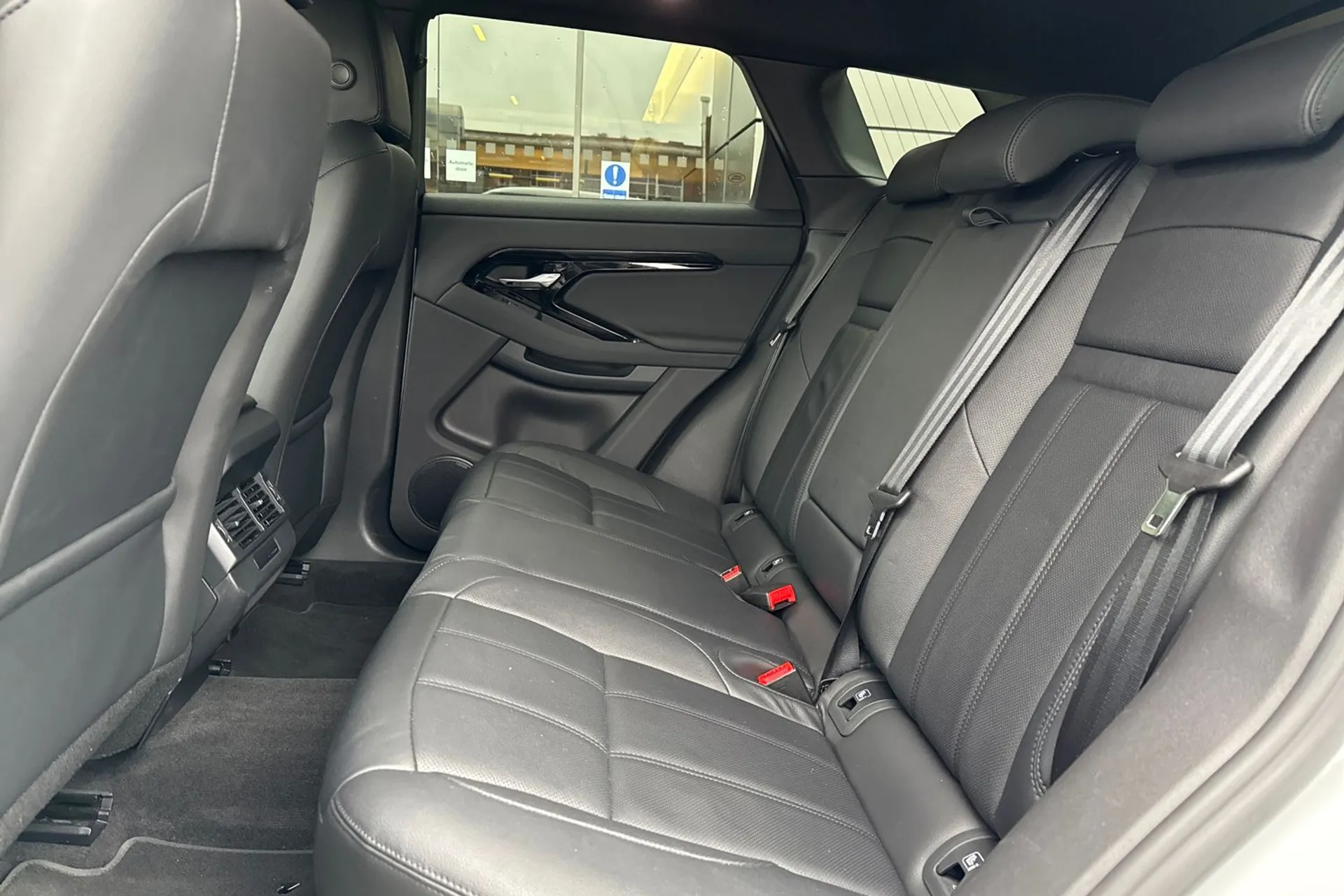 LAND ROVER RANGE ROVER EVOQUE thumbnail image number 37