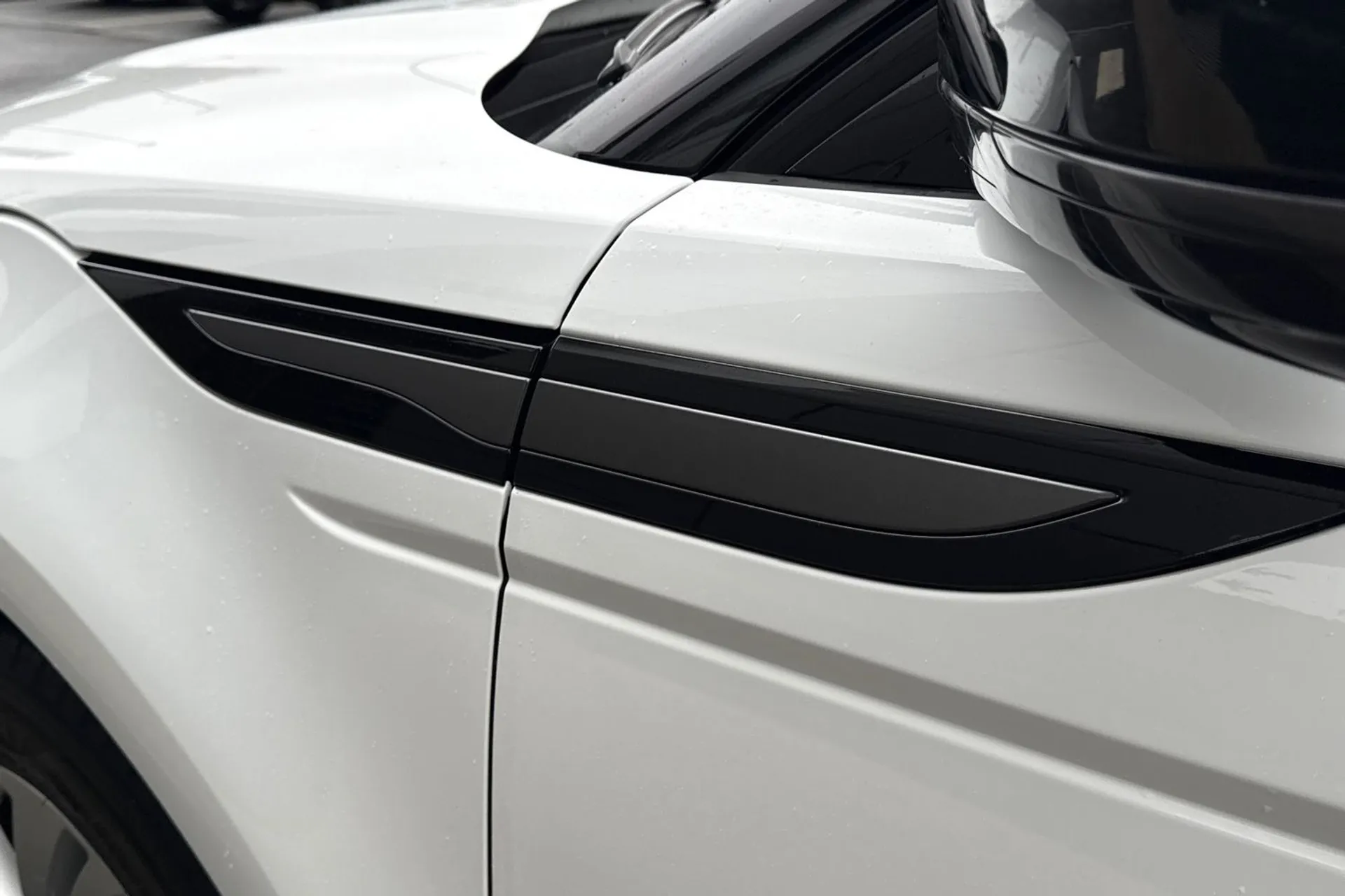 LAND ROVER RANGE ROVER EVOQUE thumbnail image number 28