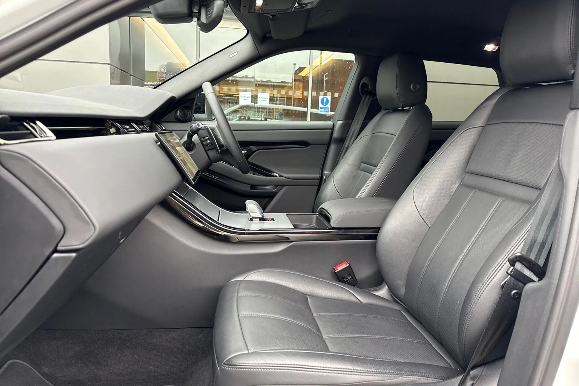 LAND ROVER RANGE ROVER EVOQUE thumbnail image number 36