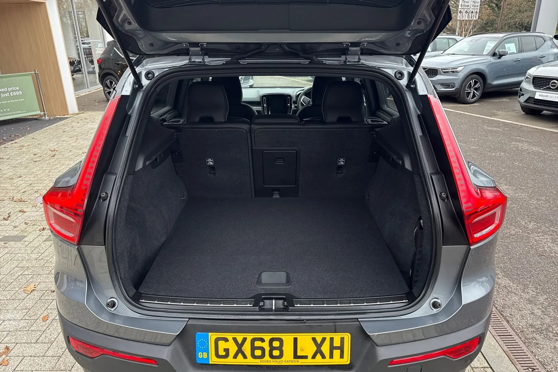 Volvo XC40 thumbnail image number 20