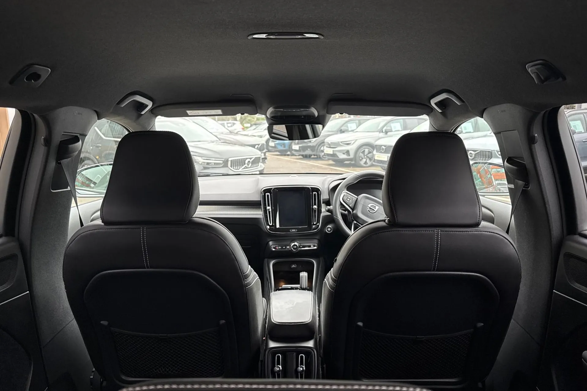 Volvo XC40 thumbnail image number 22