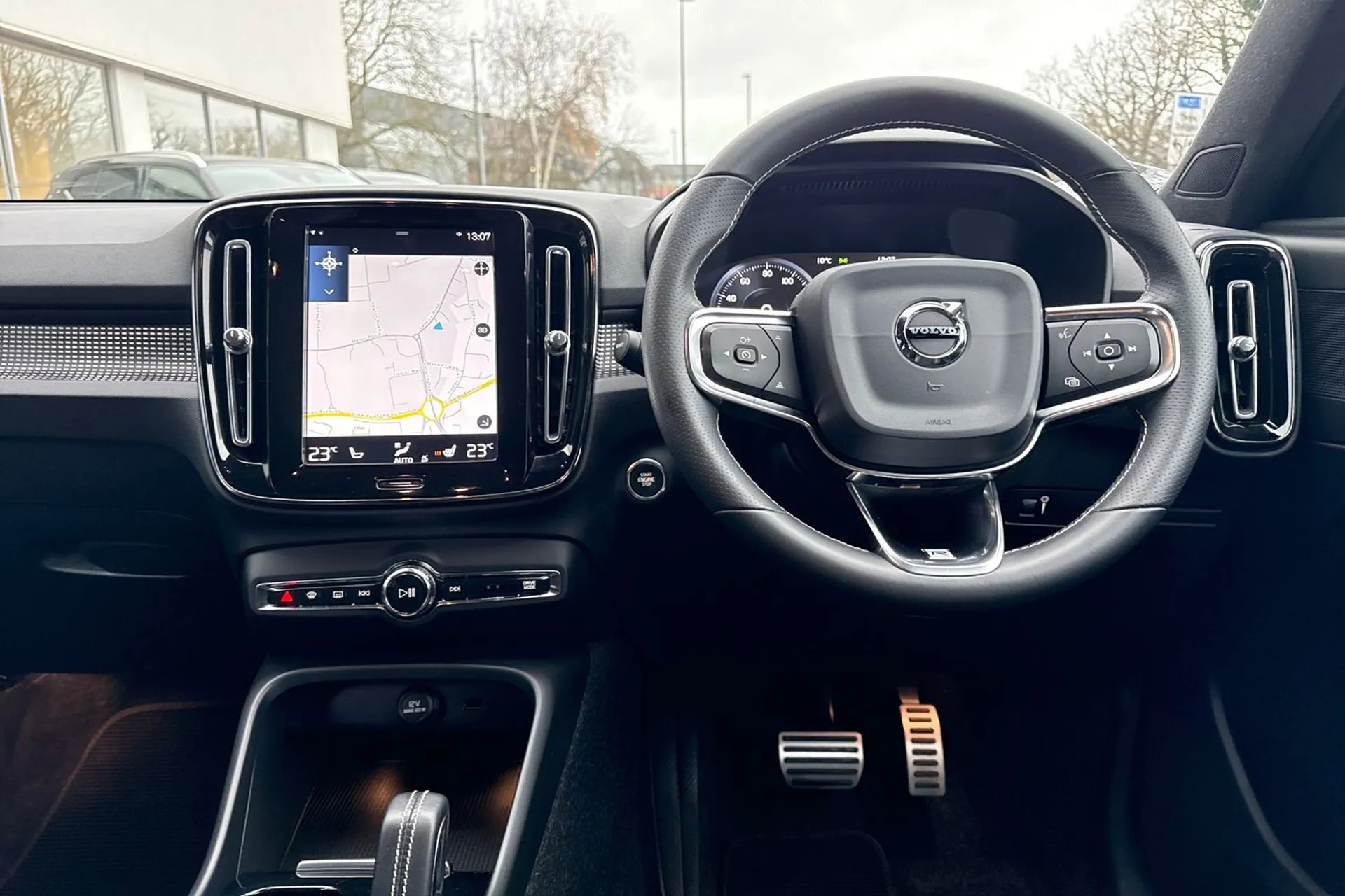 Volvo XC40 thumbnail image number 34