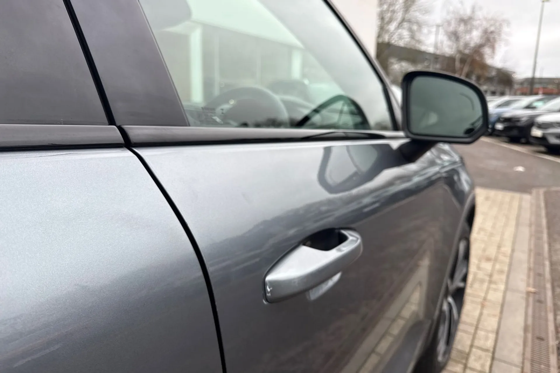 Volvo XC40 thumbnail image number 17