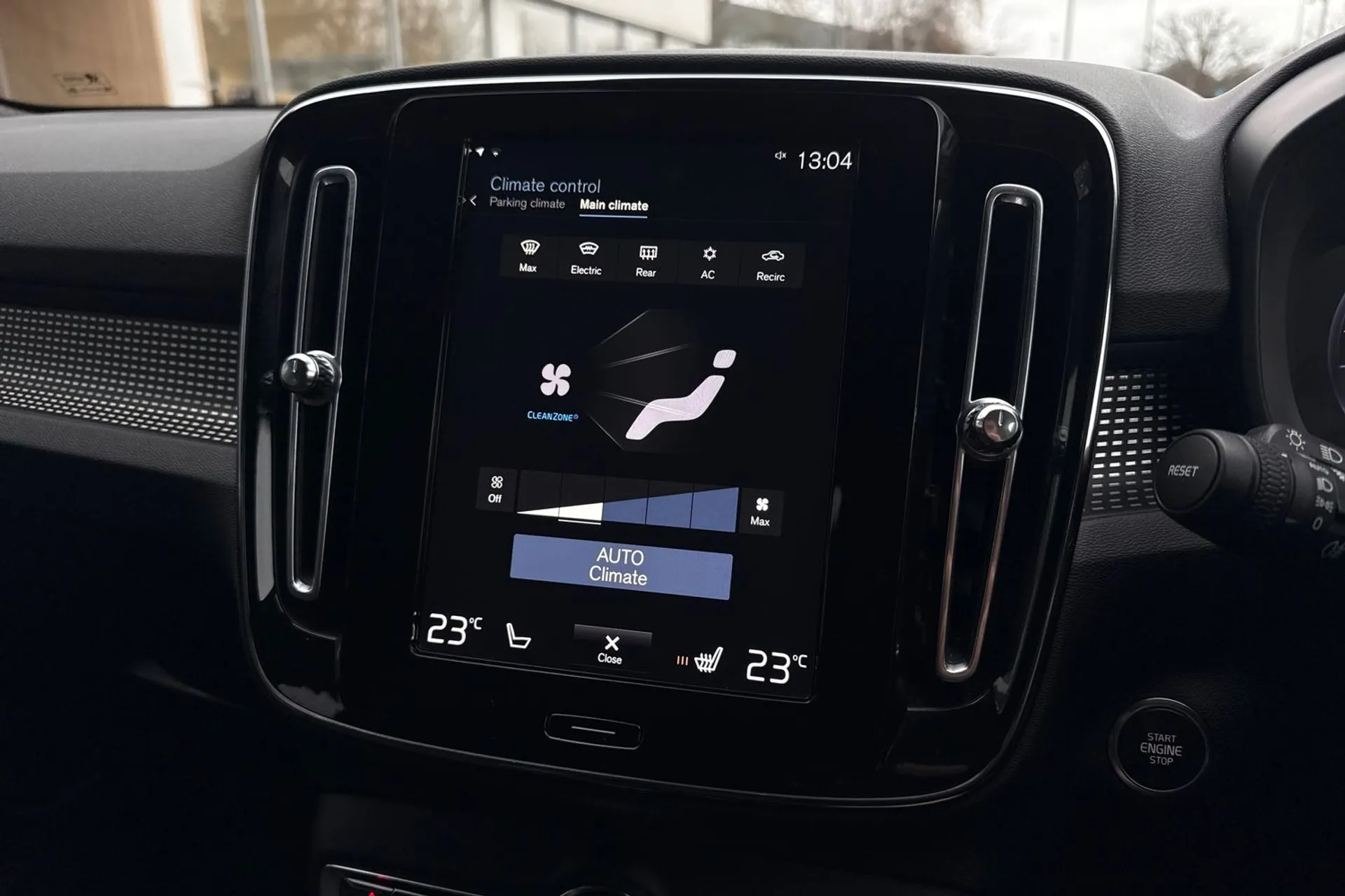 Volvo XC40 thumbnail image number 39