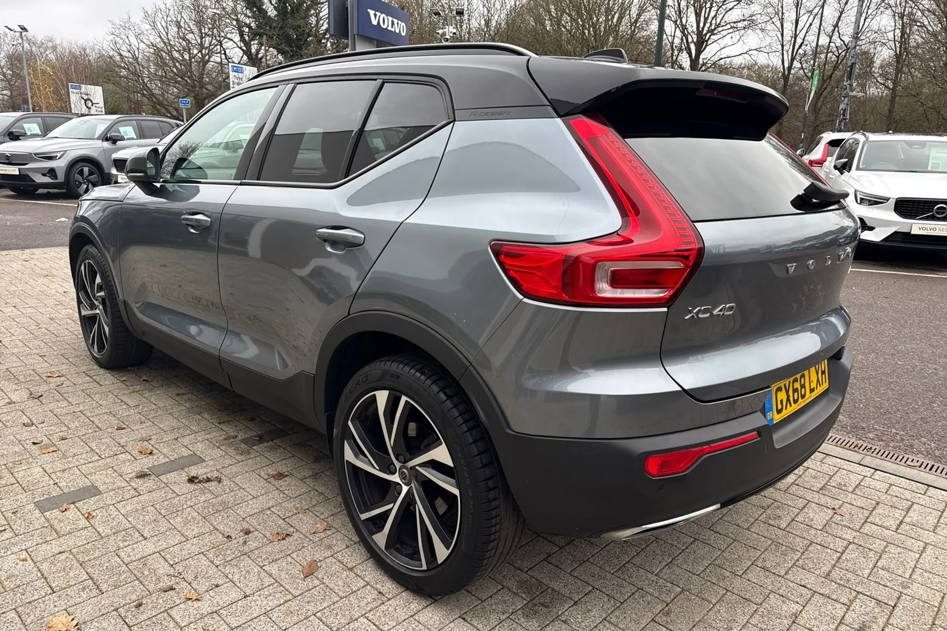 Volvo XC40 thumbnail image number 10