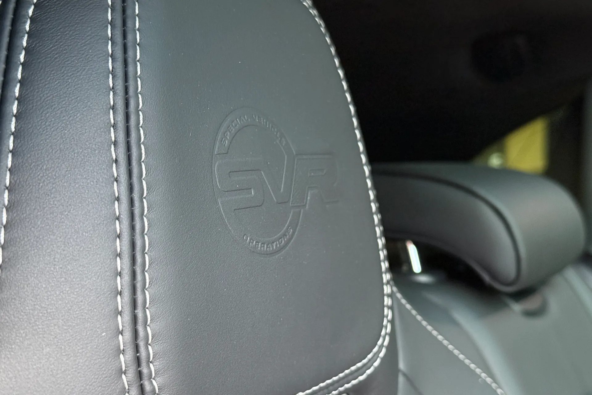 Jaguar F-PACE thumbnail image number 29