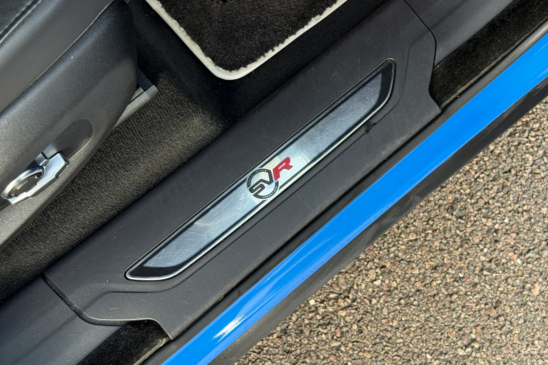 Jaguar F-PACE thumbnail image number 14