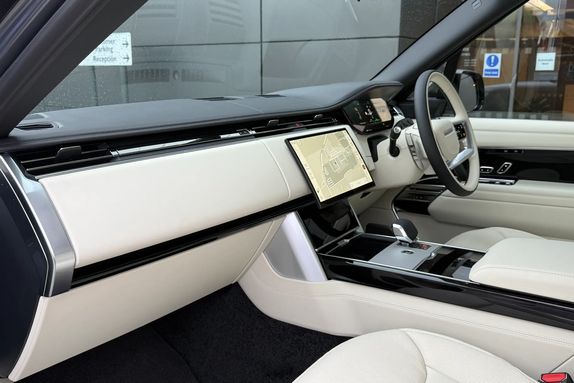 LAND ROVER RANGE ROVER thumbnail image number 66