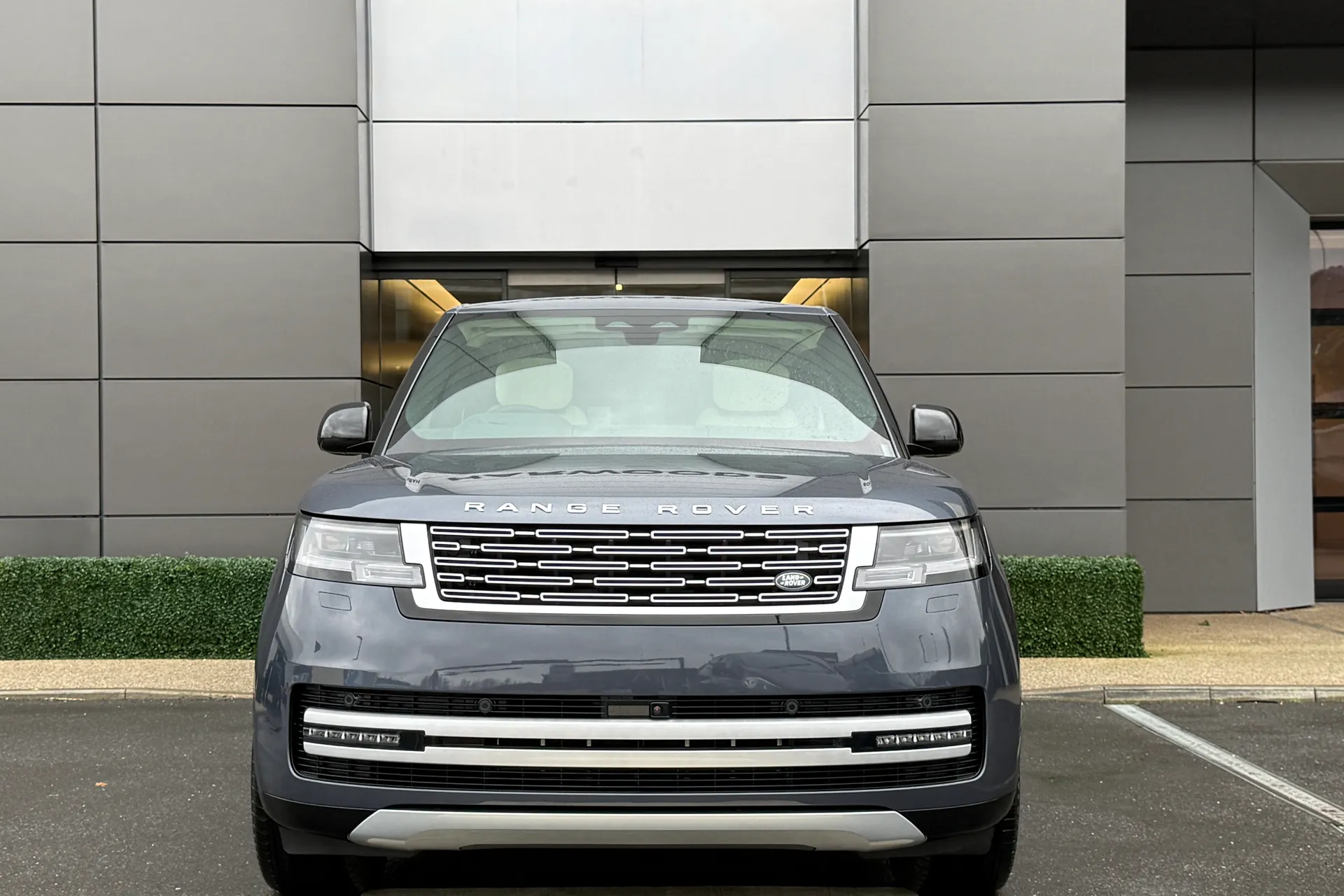 LAND ROVER RANGE ROVER thumbnail image number 11