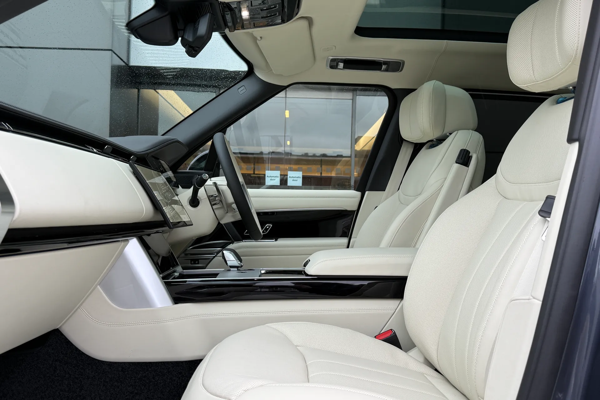 LAND ROVER RANGE ROVER thumbnail image number 67