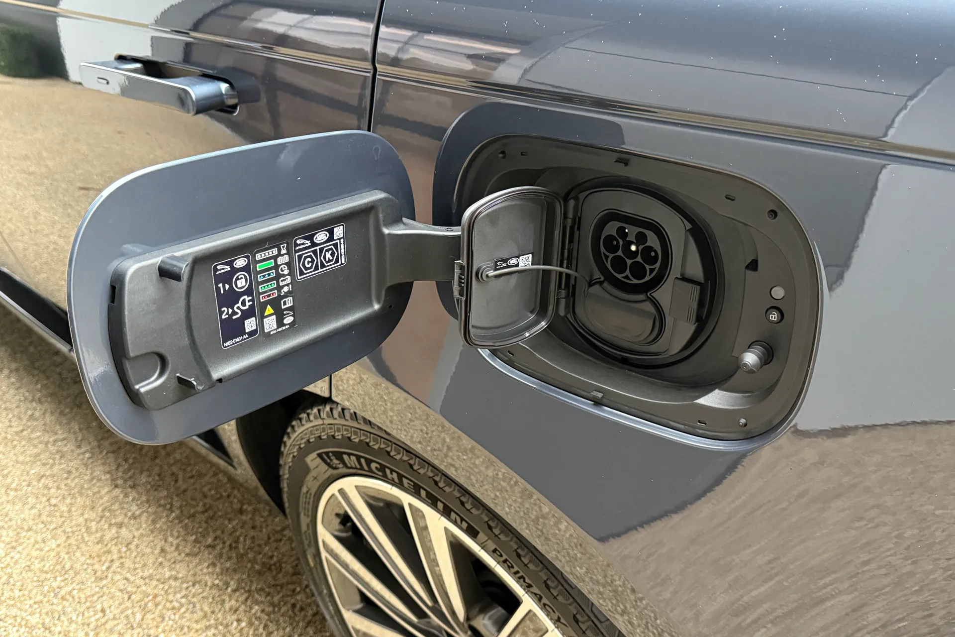 LAND ROVER RANGE ROVER thumbnail image number 52