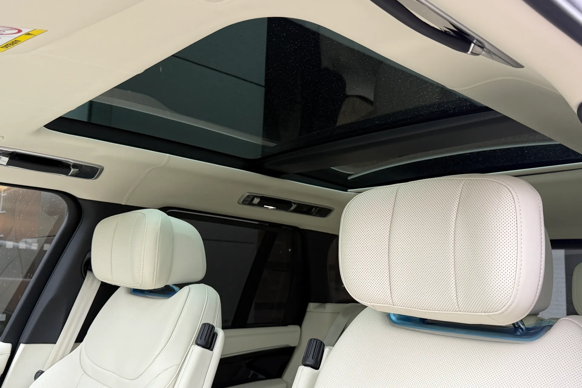 LAND ROVER RANGE ROVER thumbnail image number 68