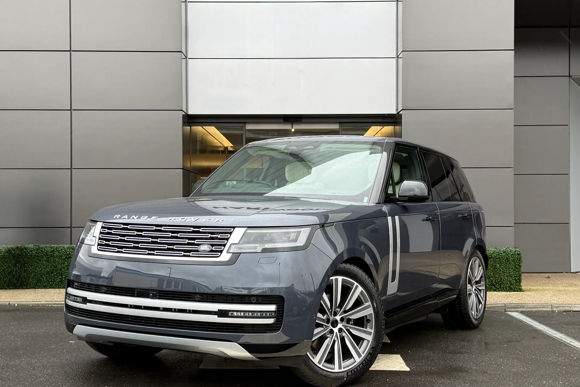 LAND ROVER RANGE ROVER thumbnail image number 7