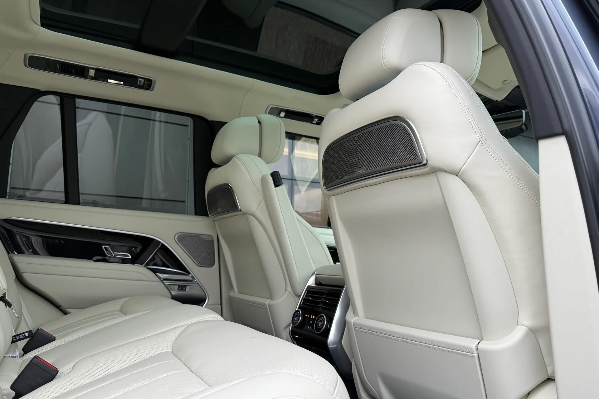 LAND ROVER RANGE ROVER thumbnail image number 55