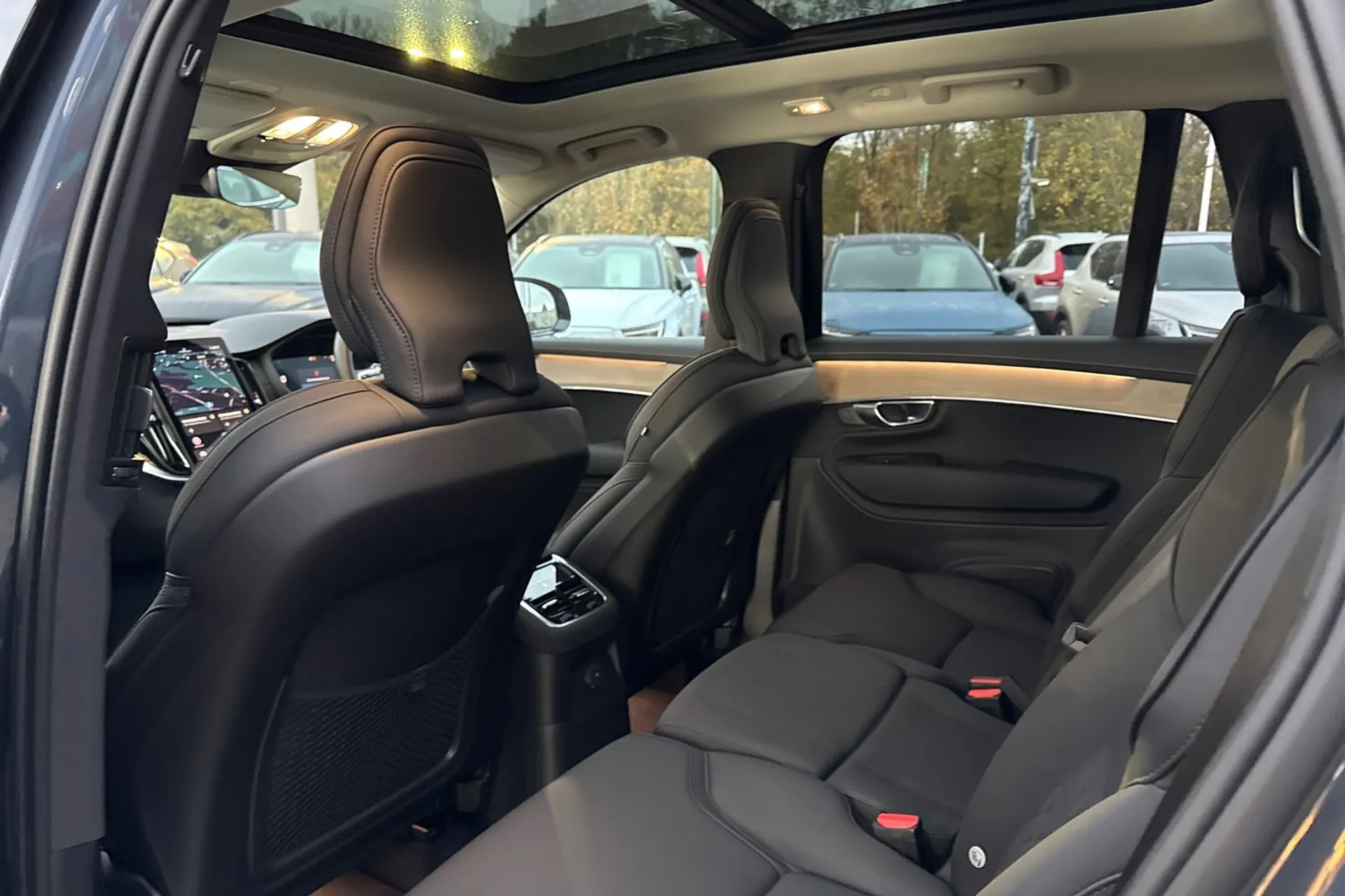 Volvo XC90 thumbnail image number 33