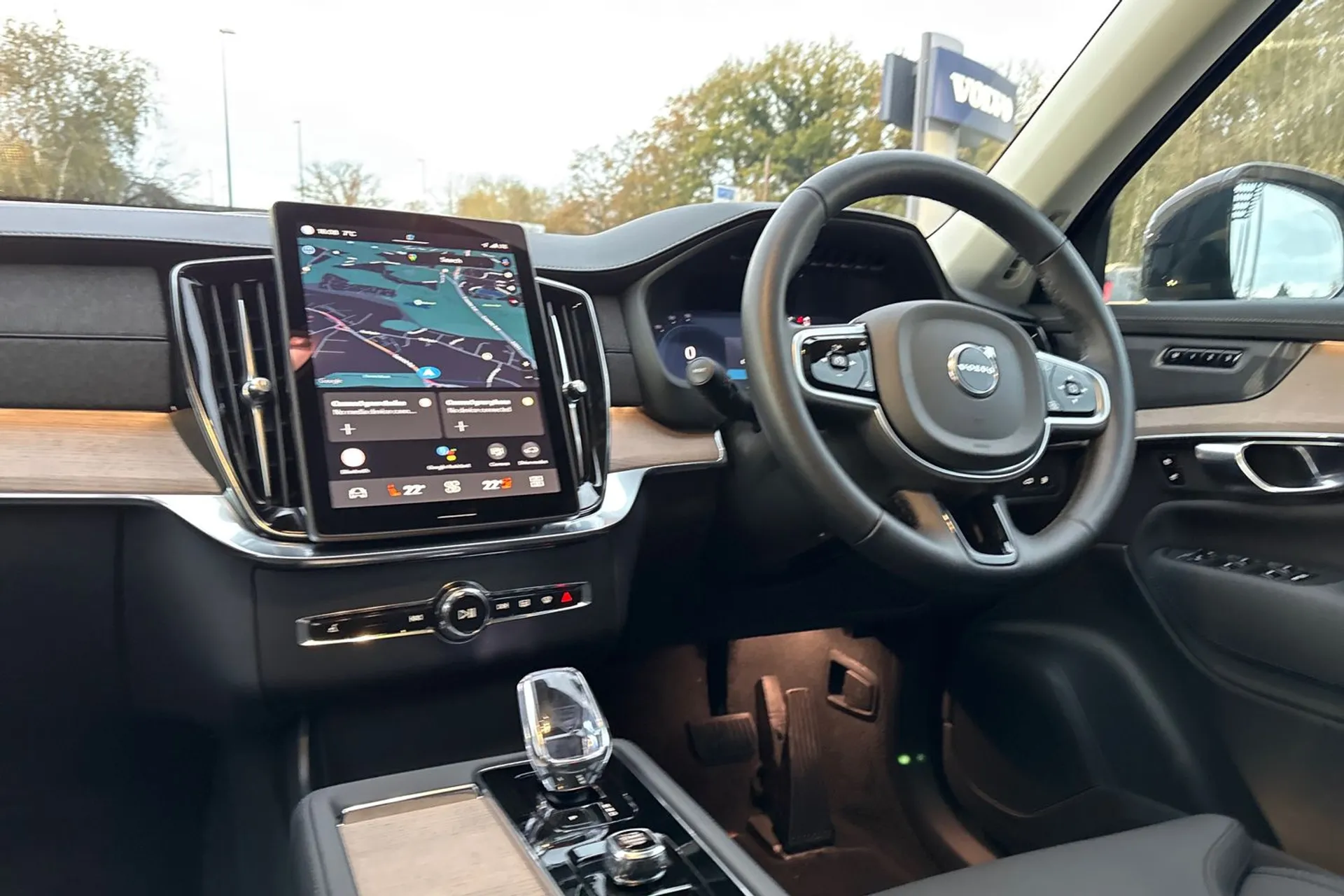 Volvo XC90 thumbnail image number 37