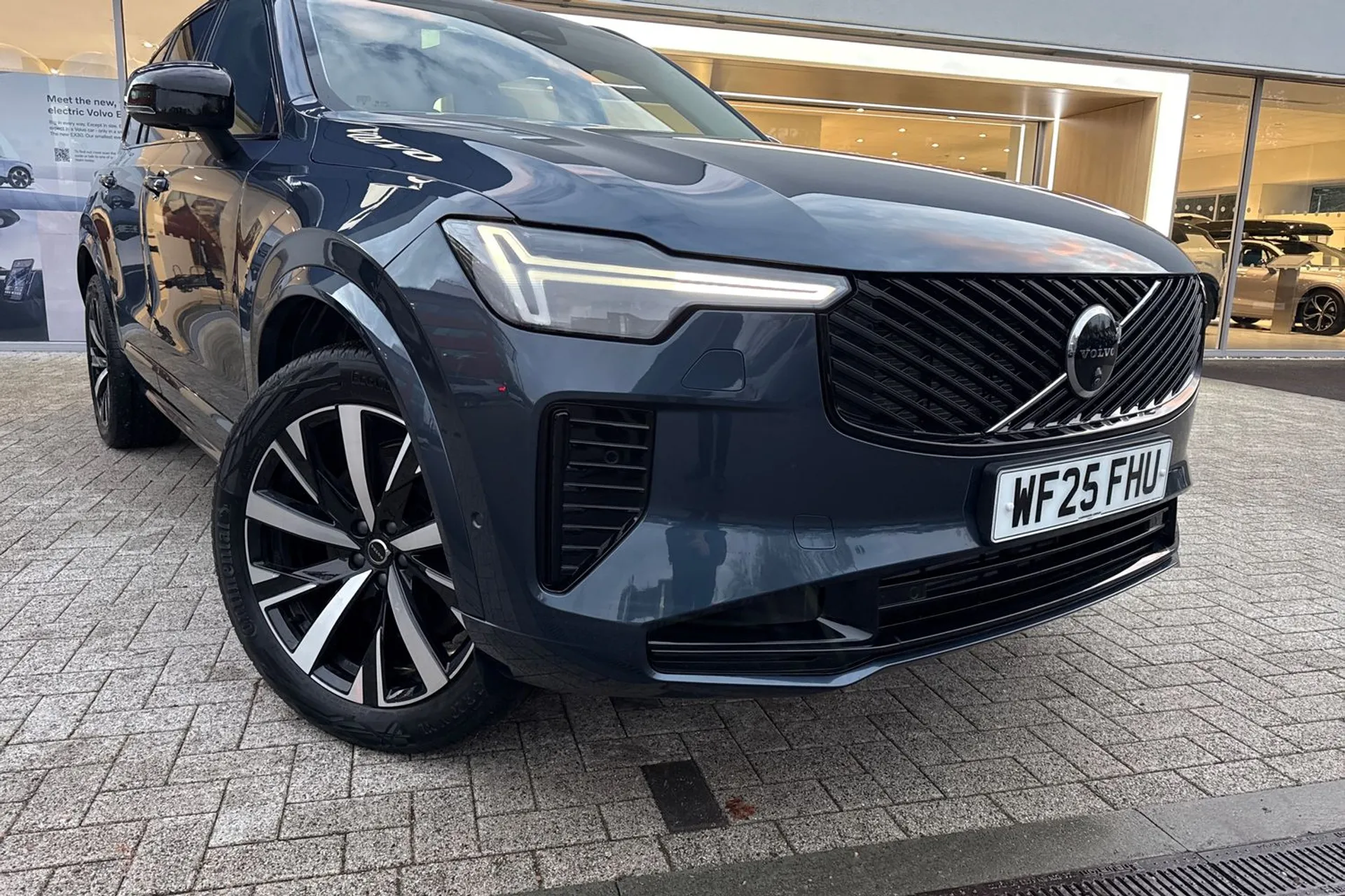 Volvo XC90 thumbnail image number 9