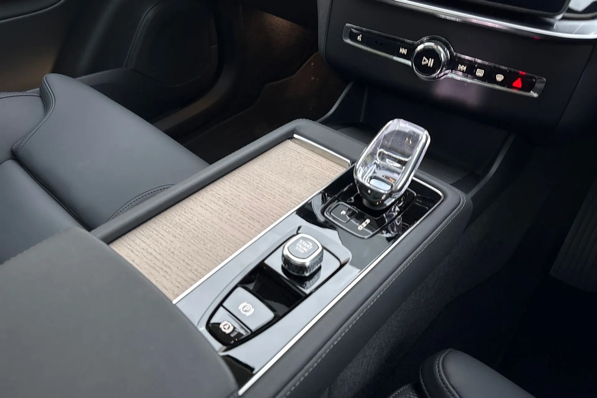 Volvo XC90 thumbnail image number 46