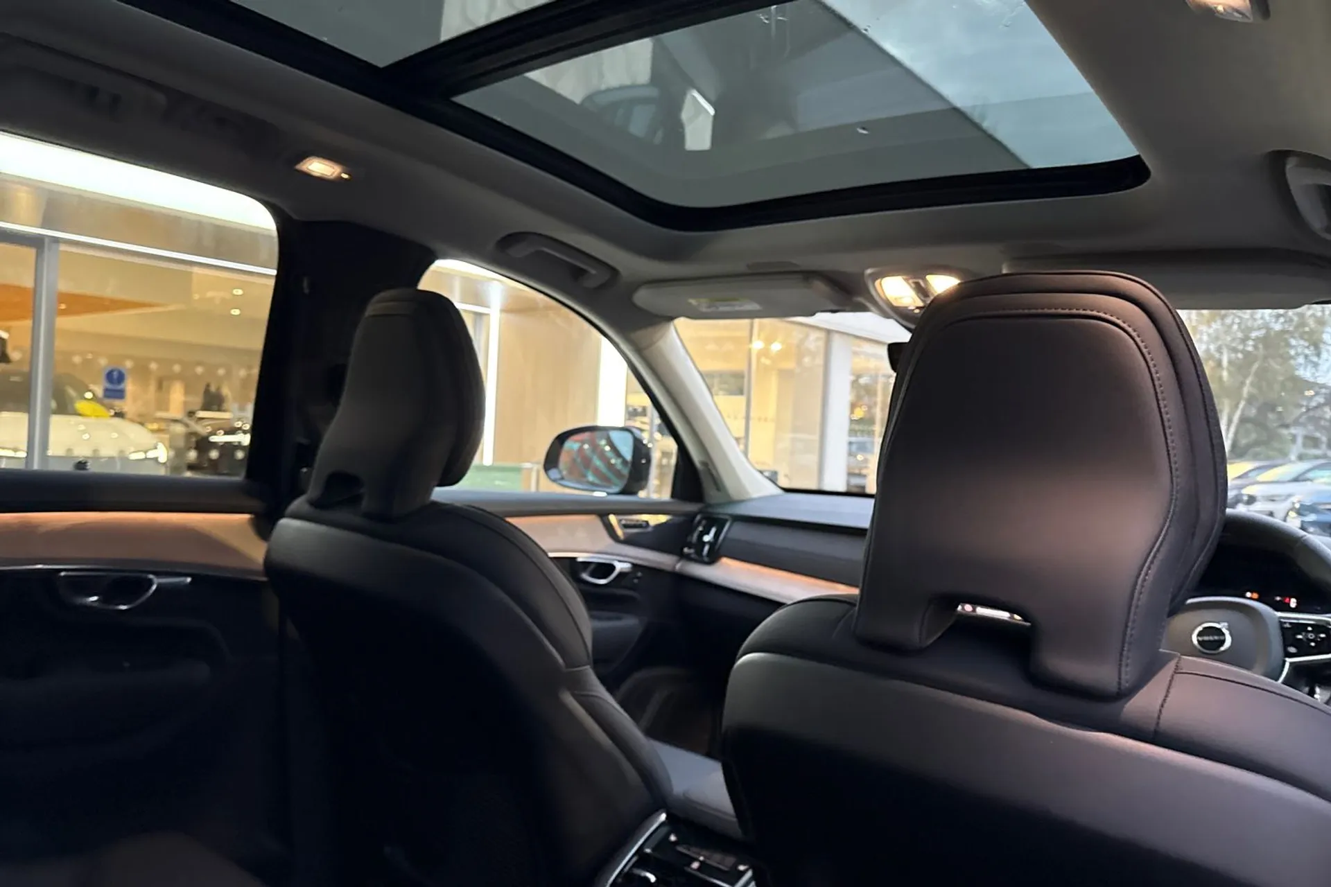 Volvo XC90 thumbnail image number 26