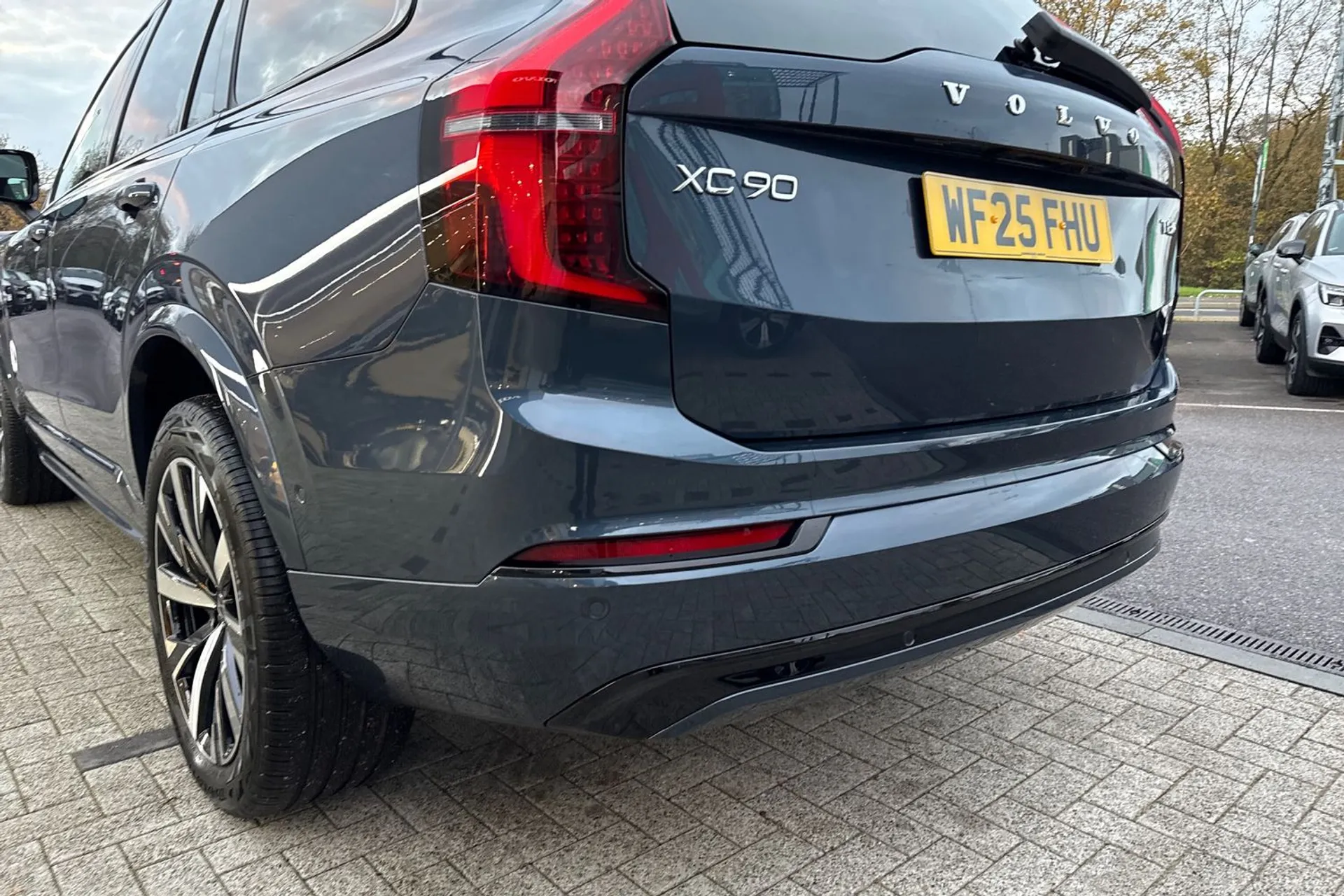 Volvo XC90 thumbnail image number 20